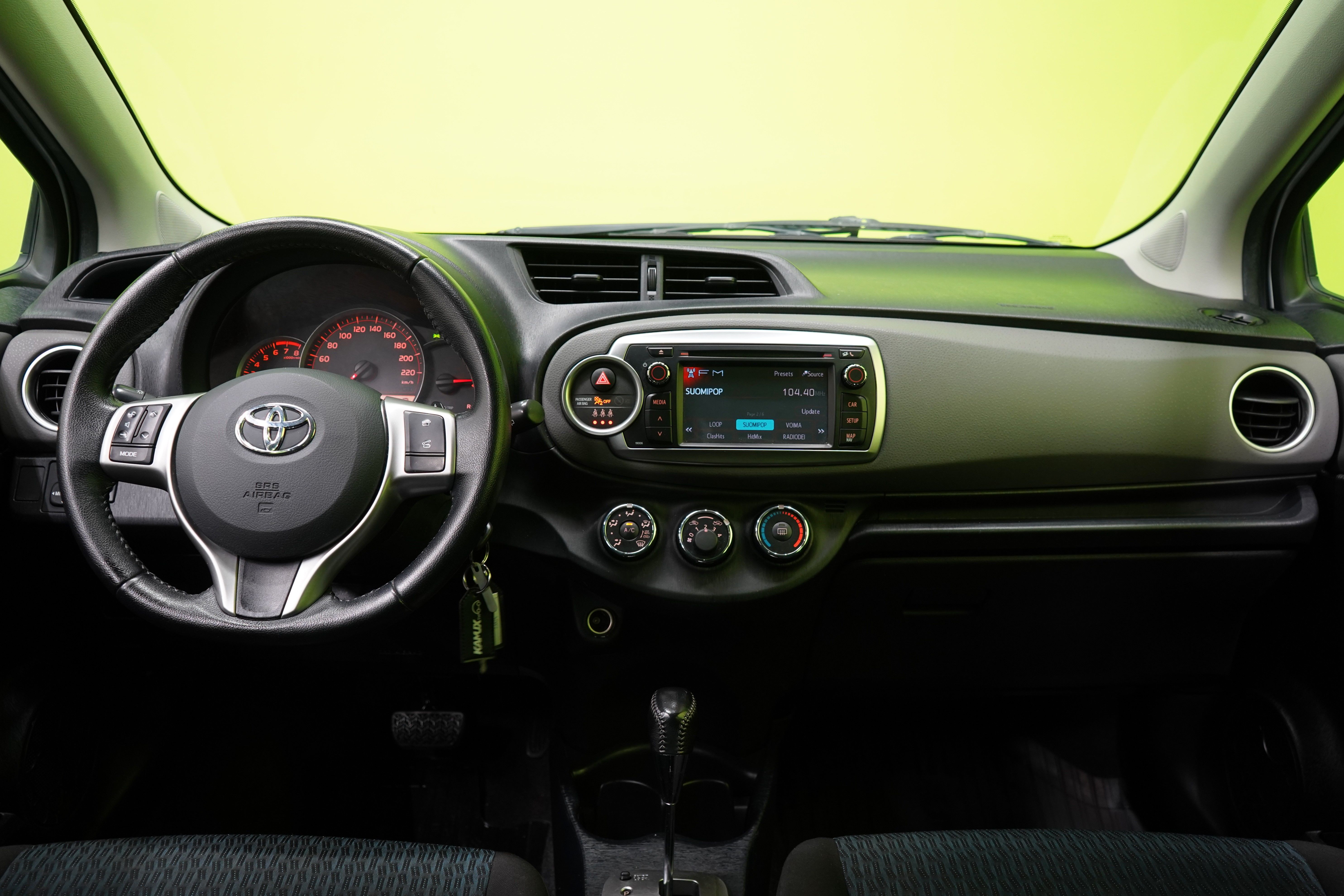 Toyota Yaris 2012, kuva 6/21