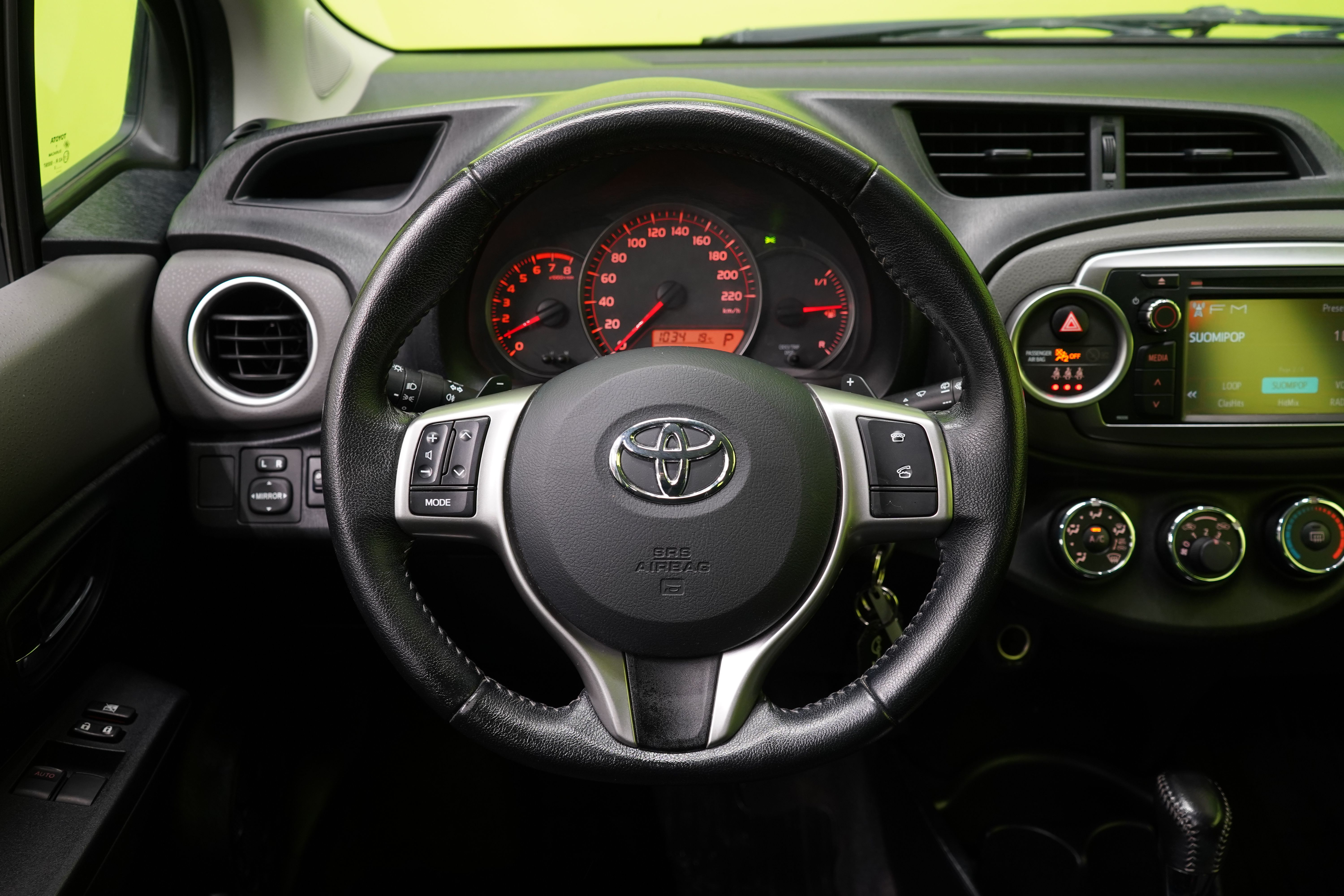 Toyota Yaris 2012, kuva 7/21