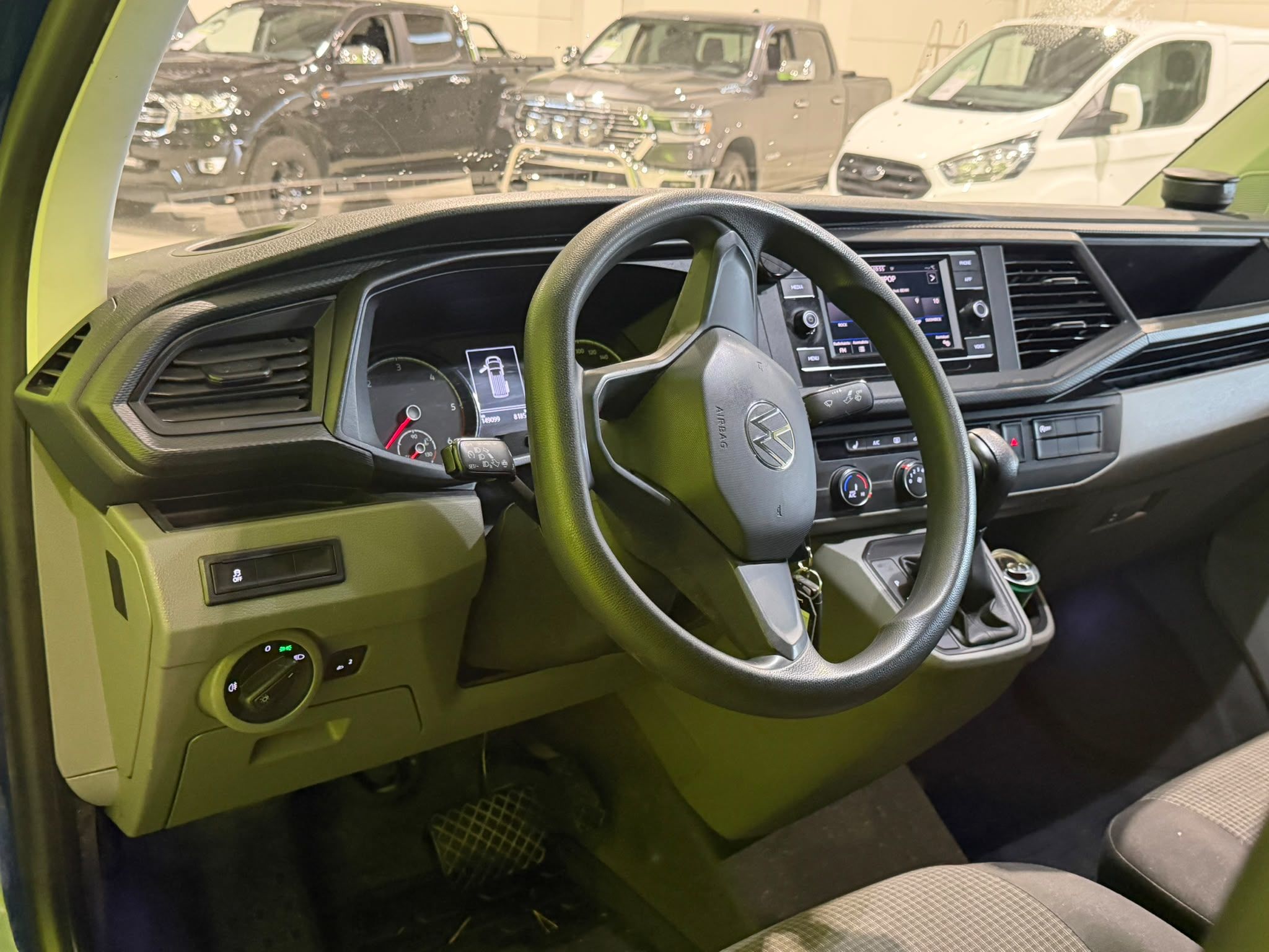 Volkswagen Transporter 2021, photo 7/9