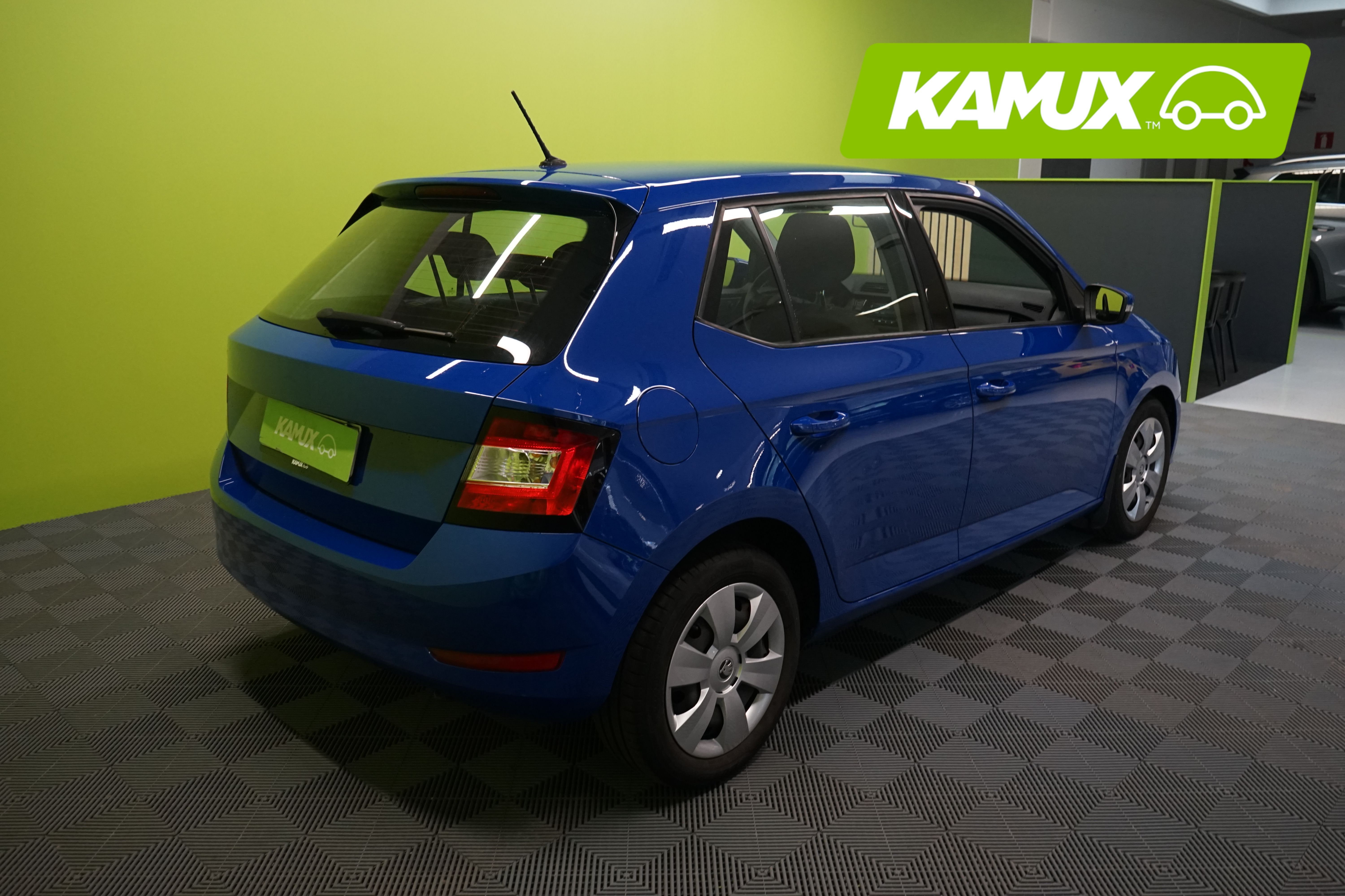 Skoda Fabia 1.0 TSI Active 2021, kuva 3/19