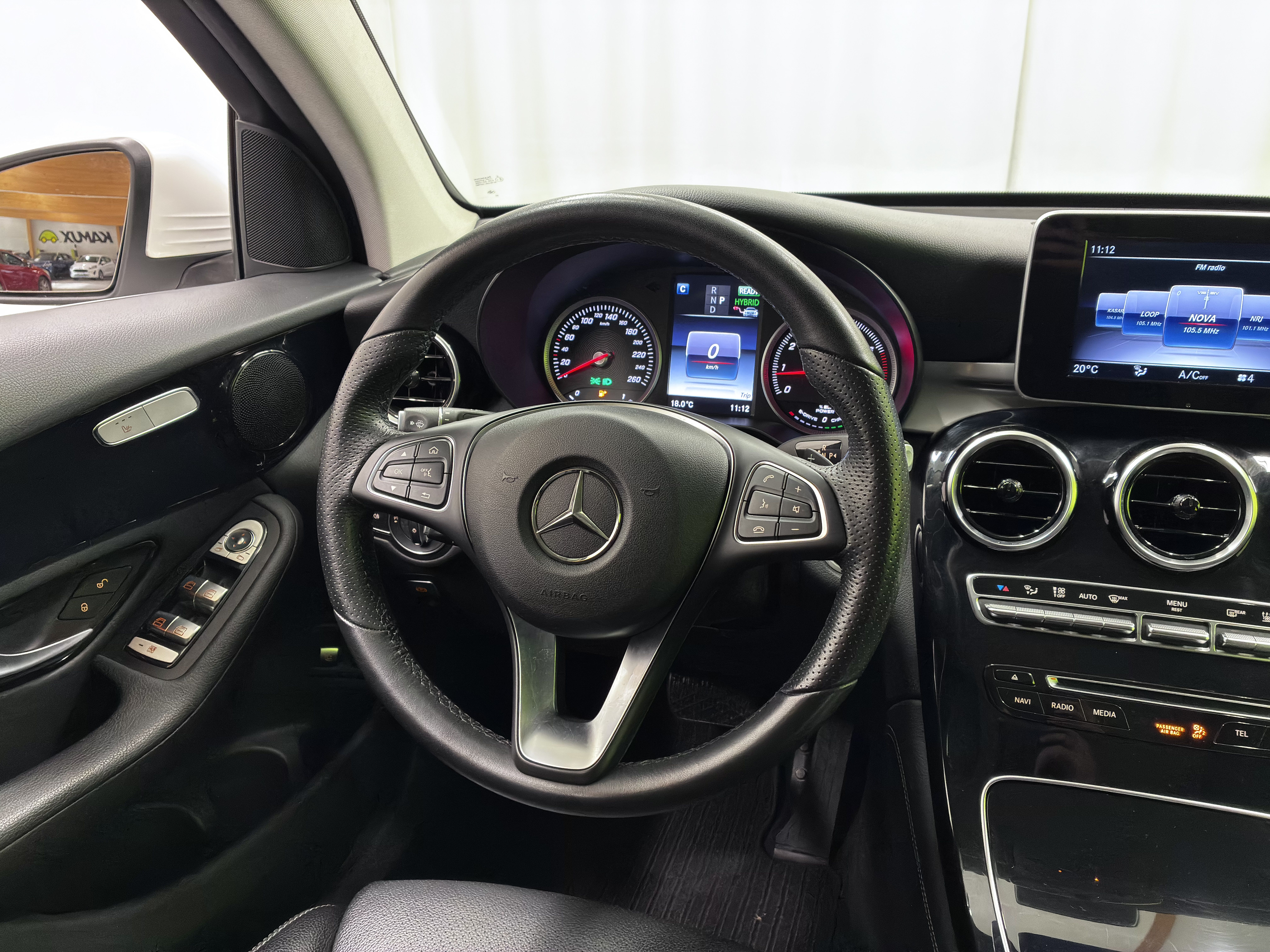 Mercedes-Benz GLC 2018, kuva 7/21