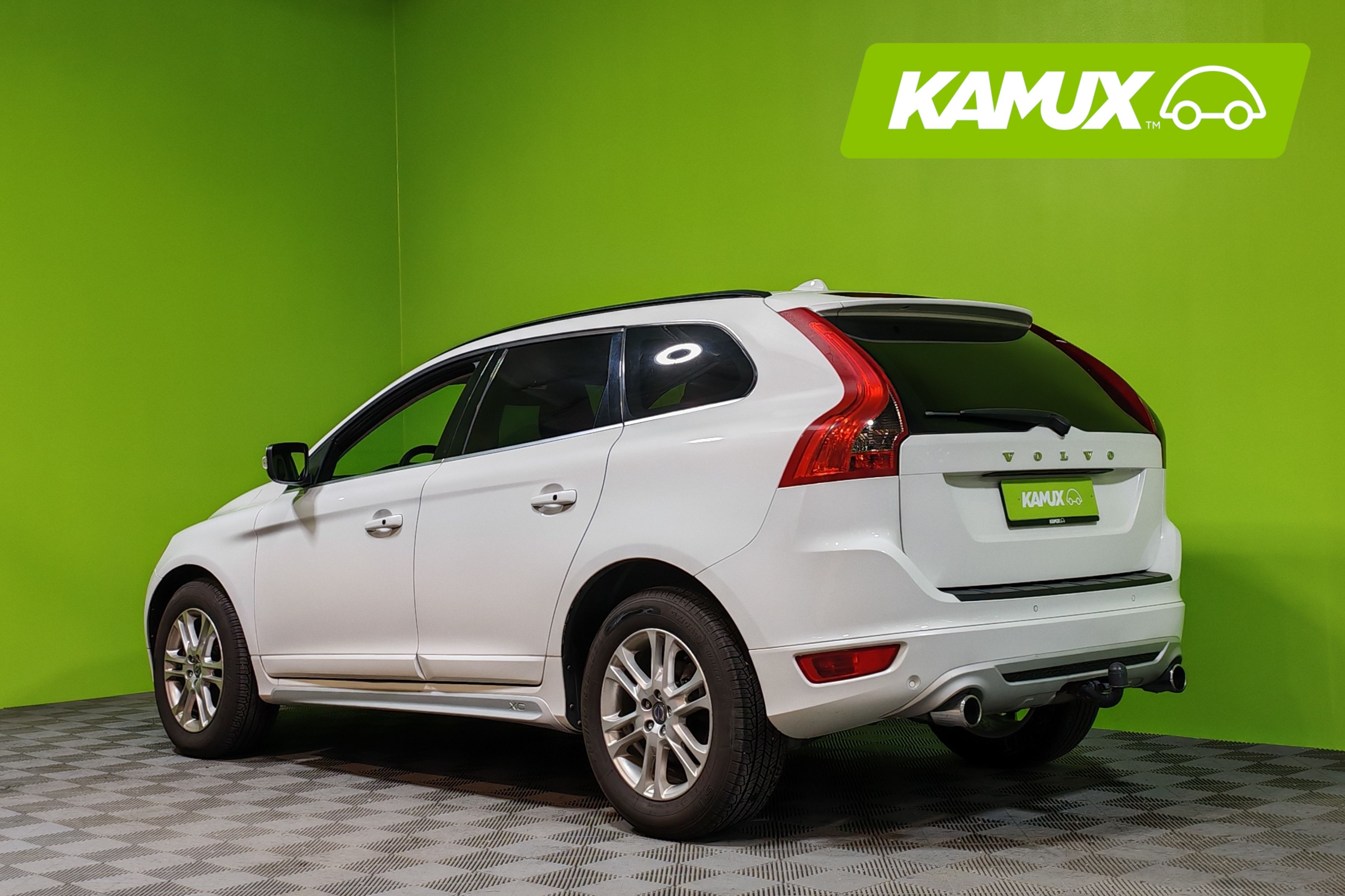 Volvo XC60 D5 AWD R-Design aut 2010, kuva 4/24