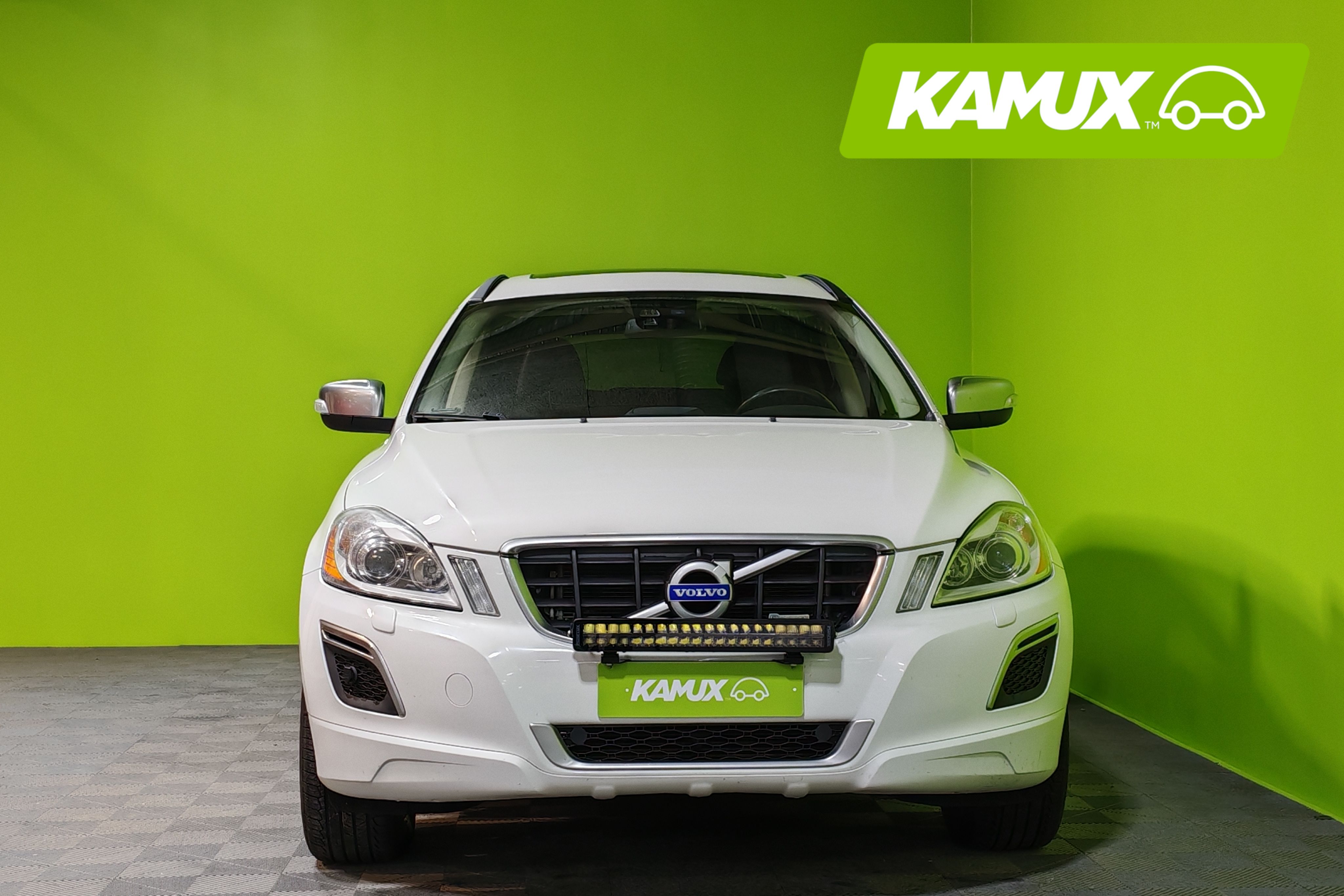Volvo XC60 D5 AWD R-Design aut 2010, kuva 6/24