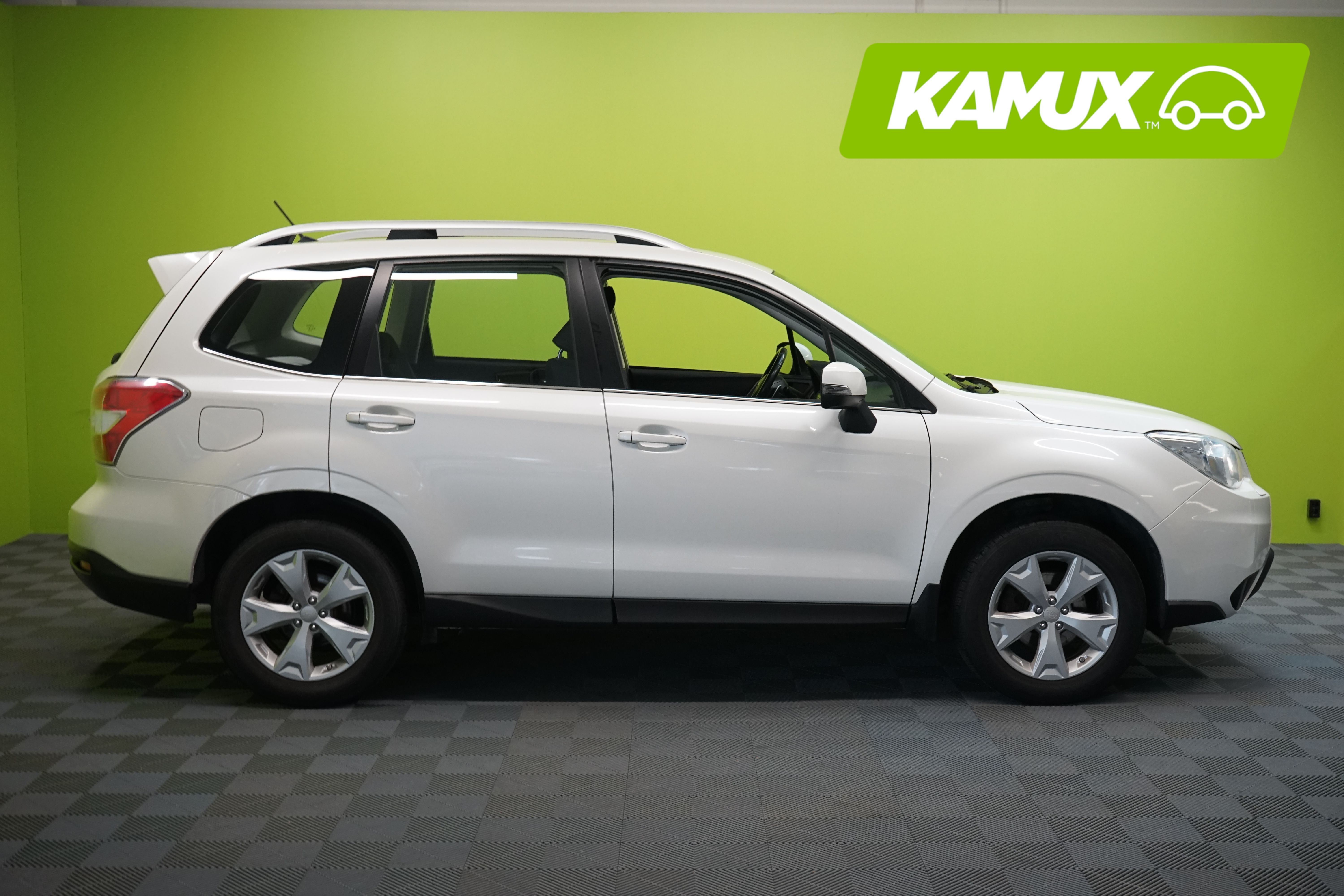 Subaru Forester 2,0i XS CVT 2014, kuva 2/24