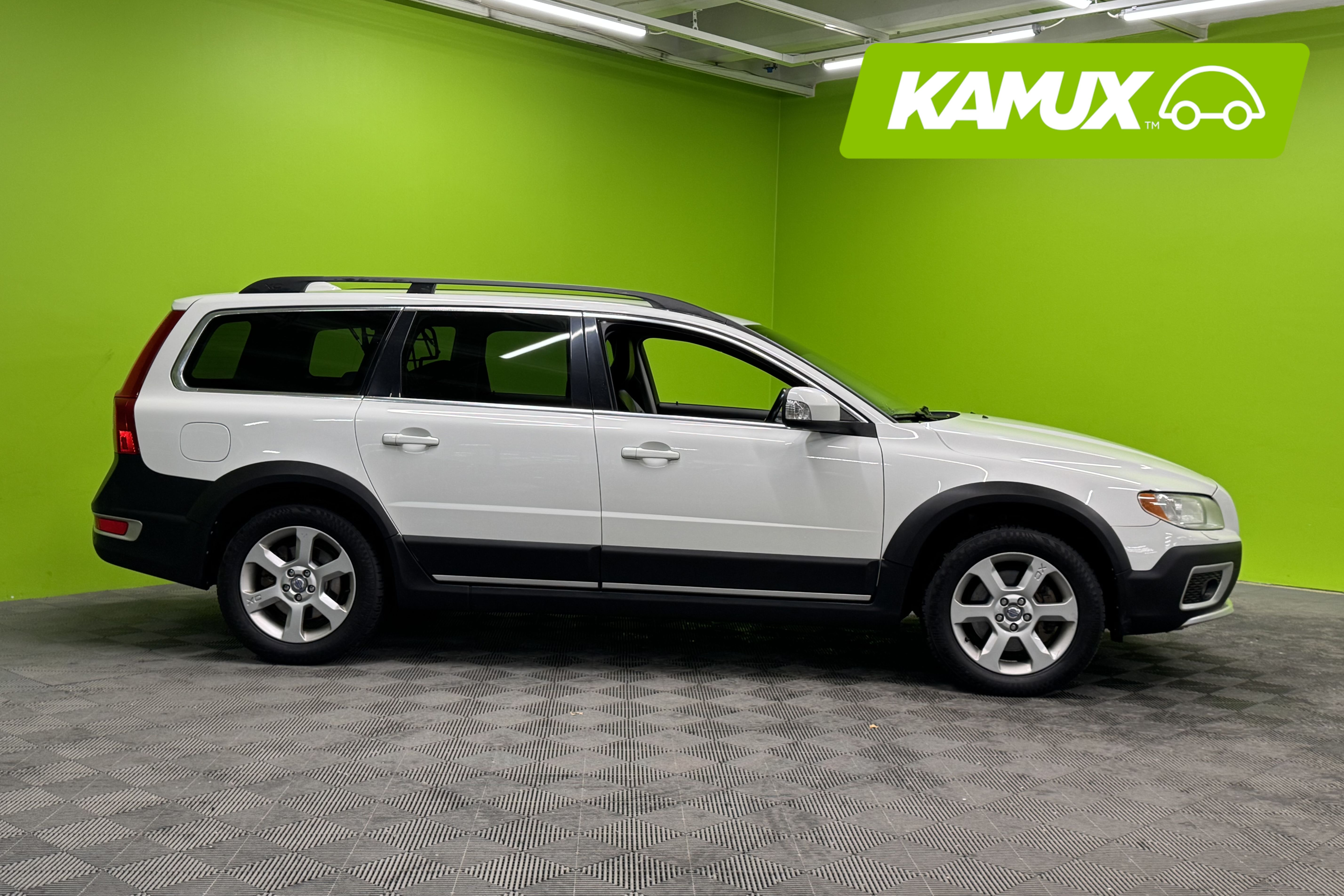 Volvo XC70 D4 AWD Business Summum aut 2013, photo 2/20