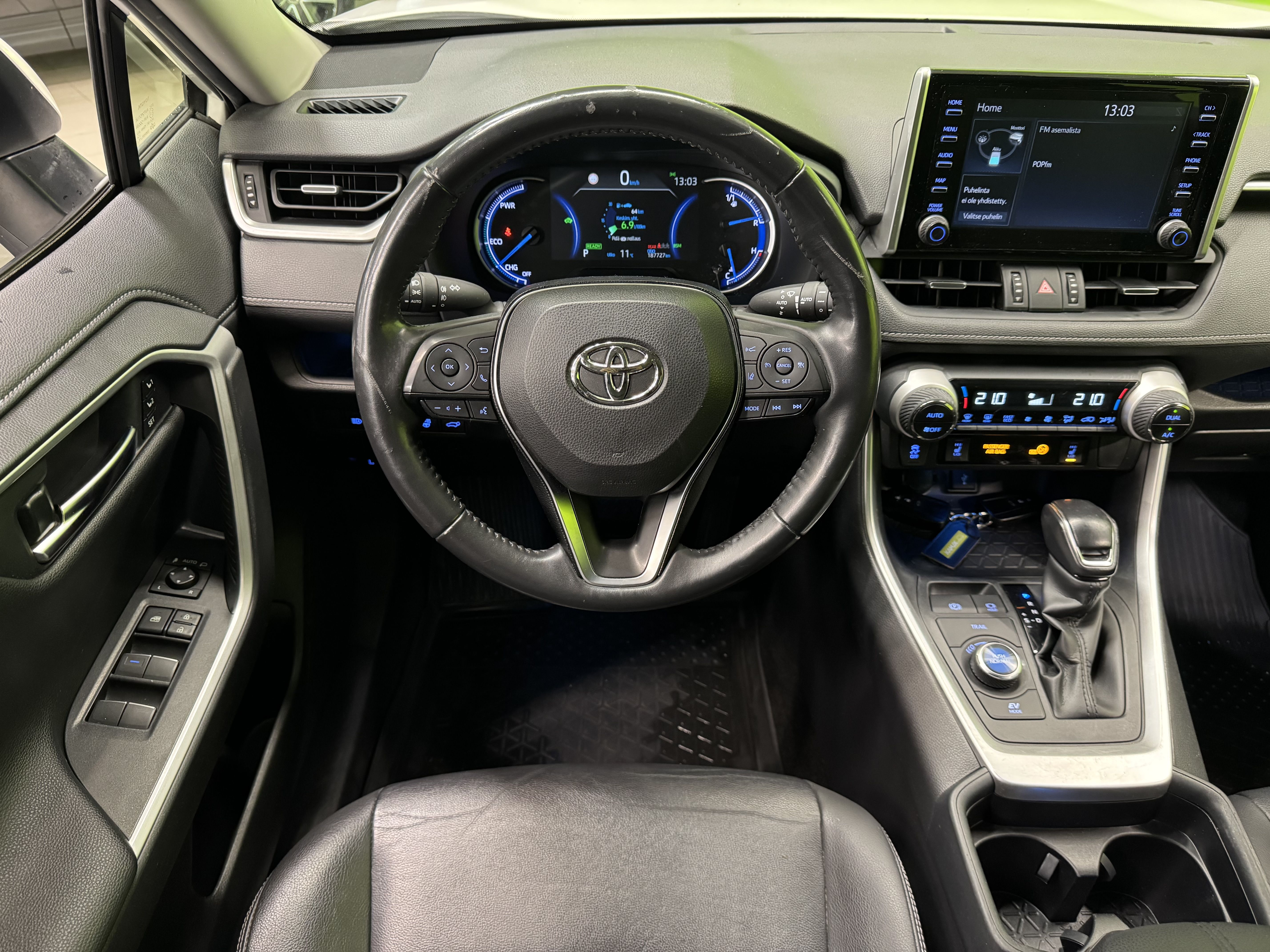 Toyota RAV4 2,5 Hybrid AWD-i Premium 2020, photo 7/23