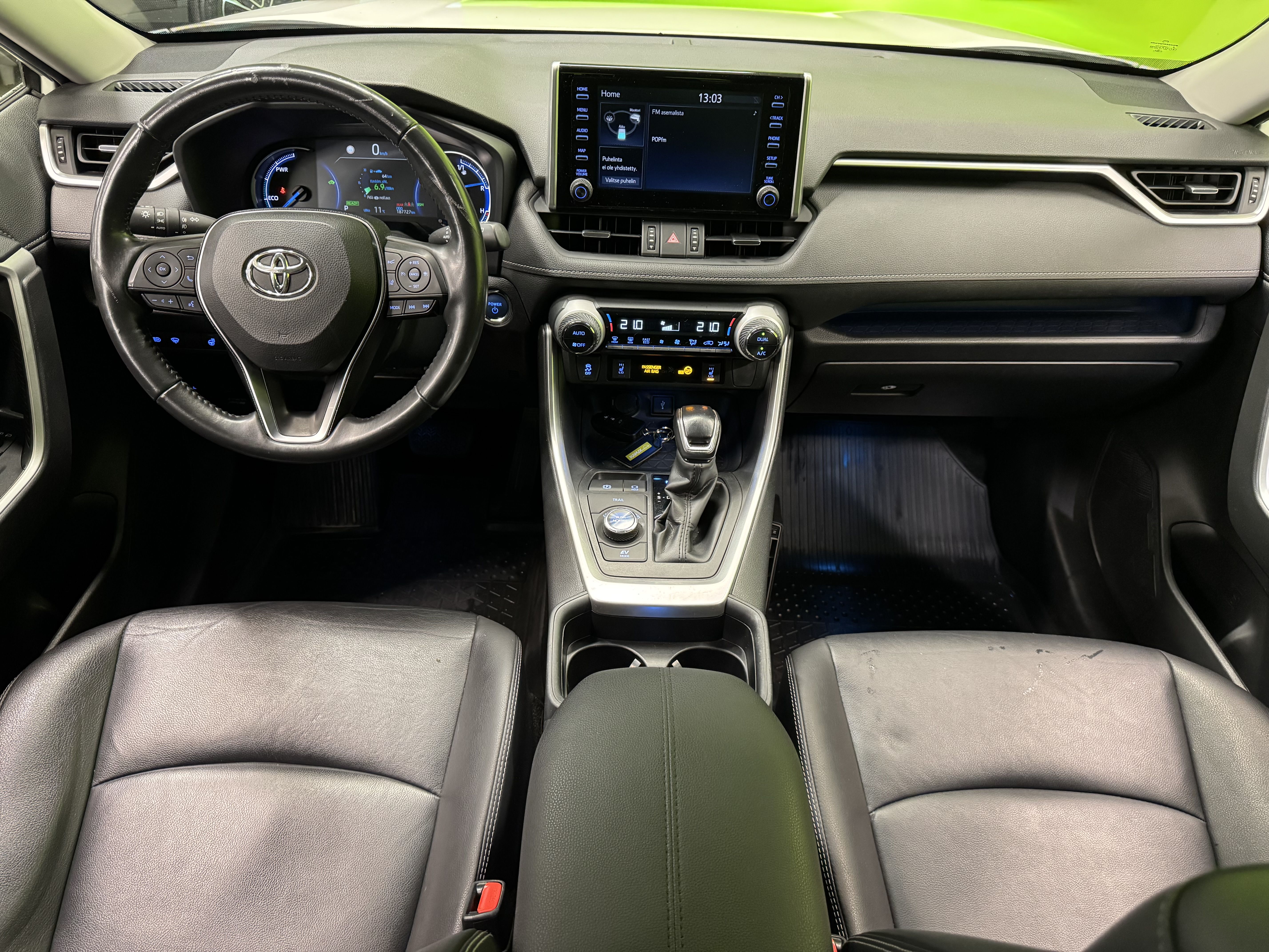 Toyota RAV4 2,5 Hybrid AWD-i Premium 2020, photo 6/23