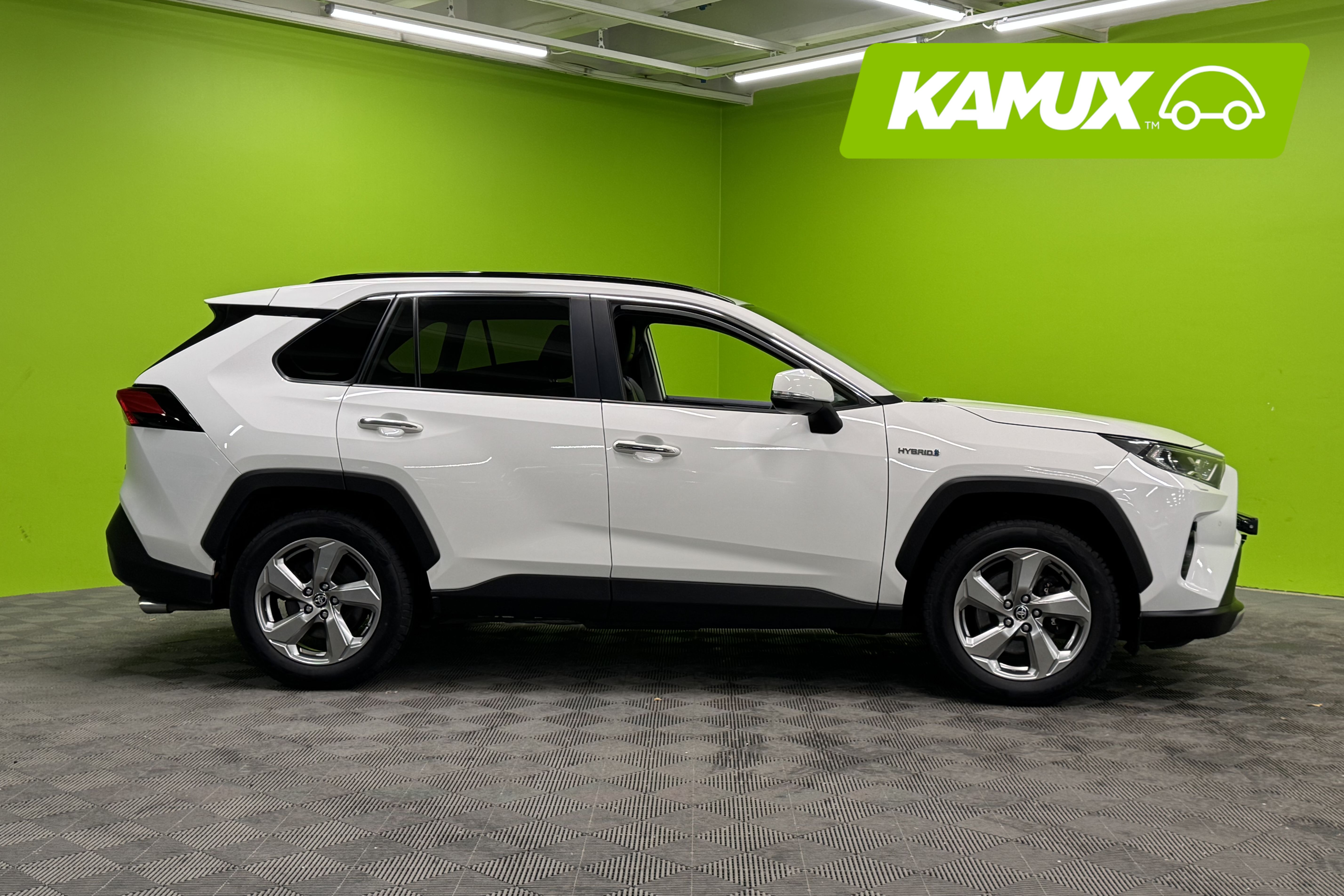 Toyota RAV4 2,5 Hybrid AWD-i Premium 2020, photo 2/23