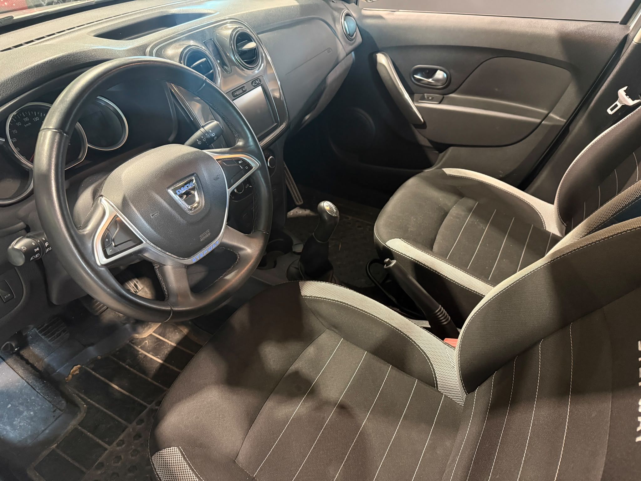 Dacia Logan MCV Stepway TCe 90 2018, kuva 3/3