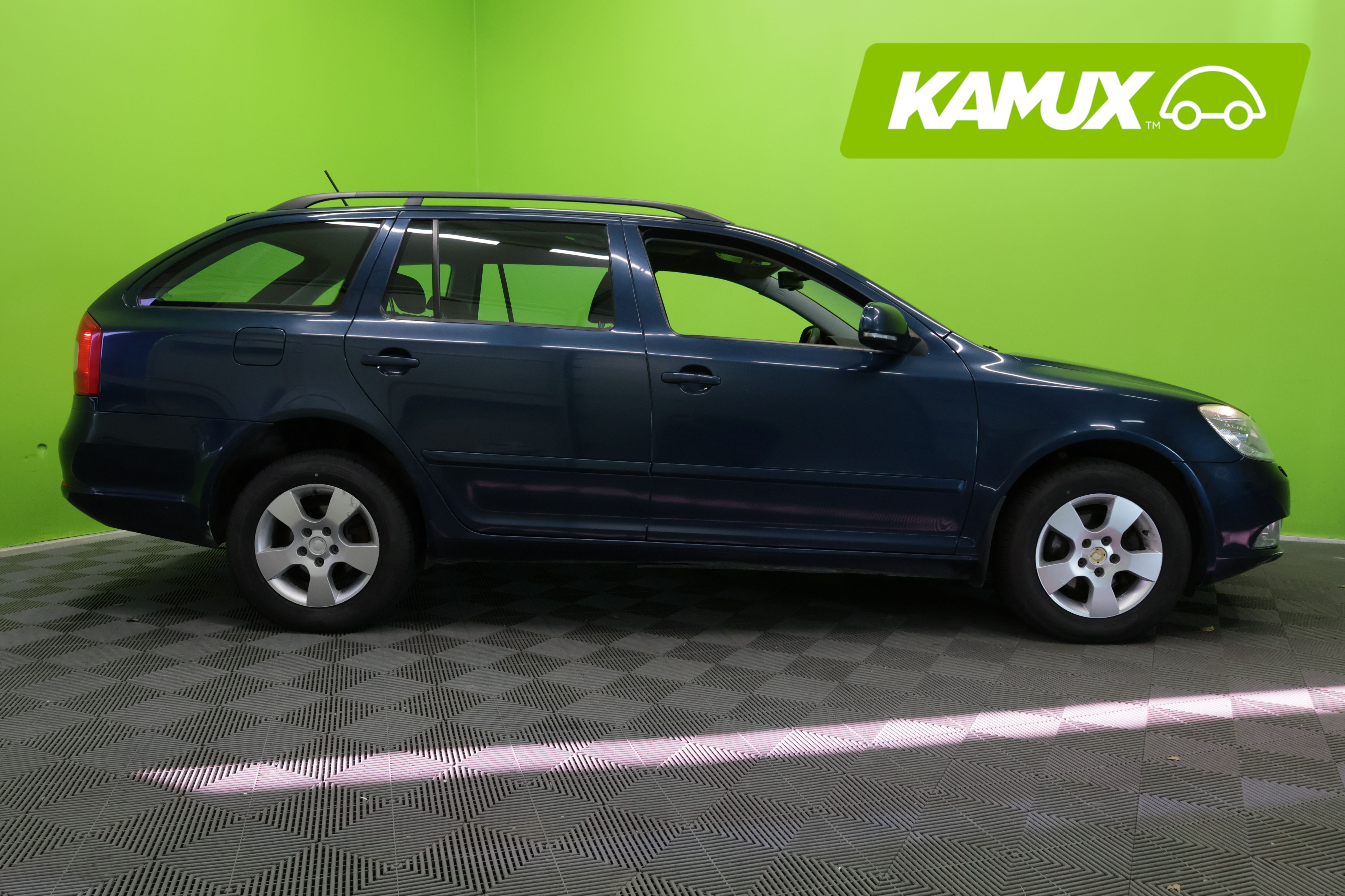 Skoda Octavia 2012, kuva 2/22