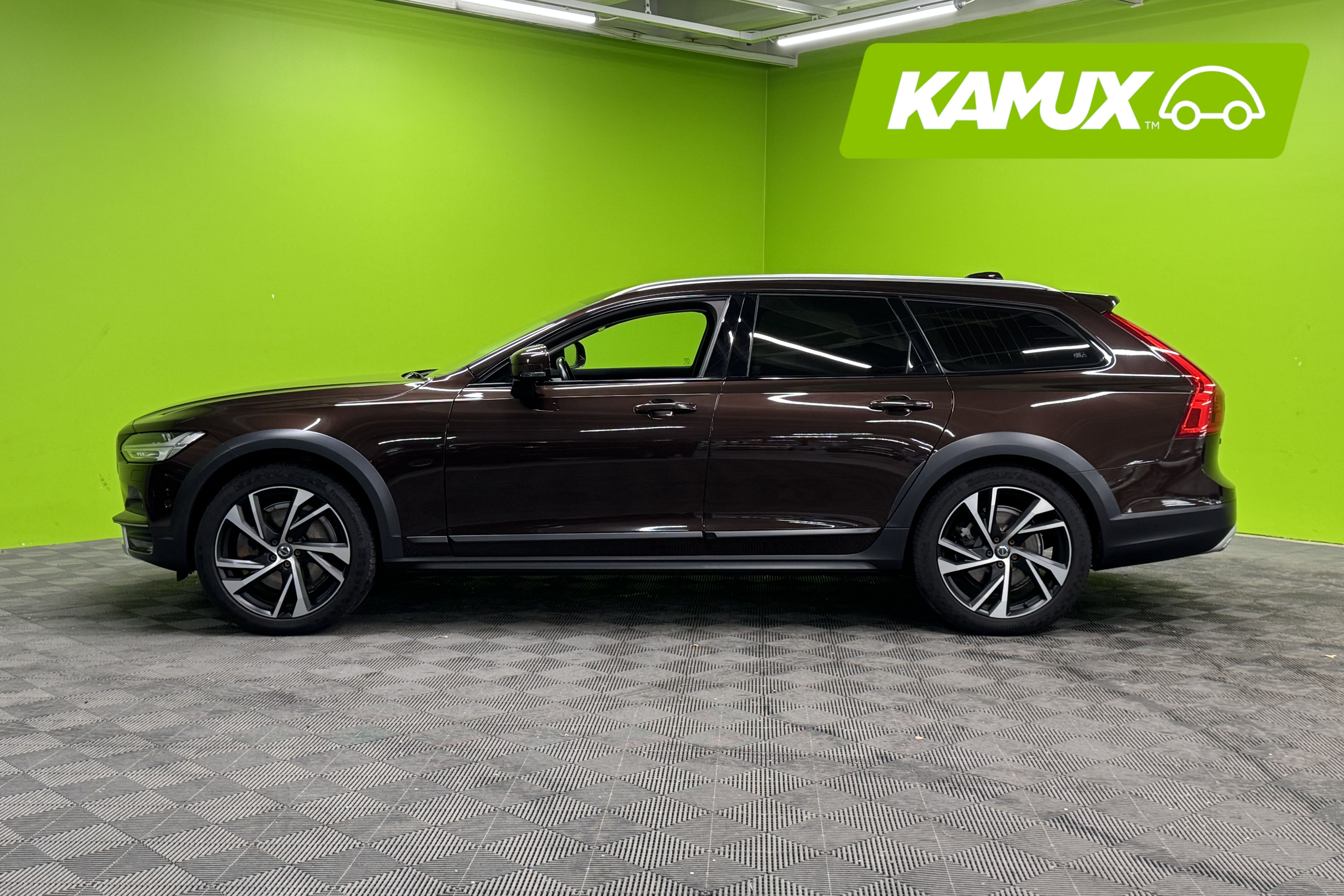 Volvo V90 Cross Country 2017, kuva 5/43