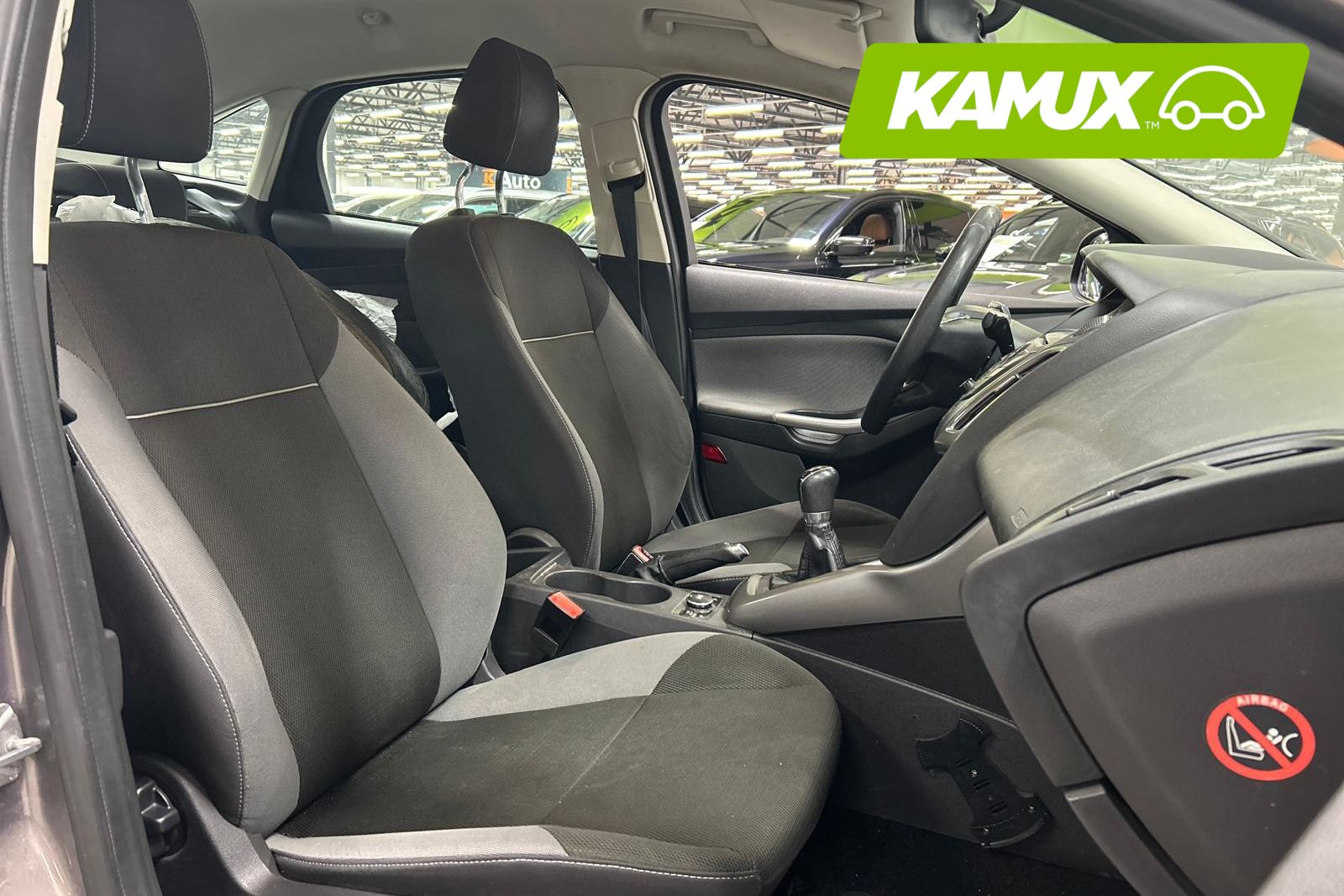 Ford Focus 1,6 125 hv Trend M5 4-ovinen 2012, kuva 7/8