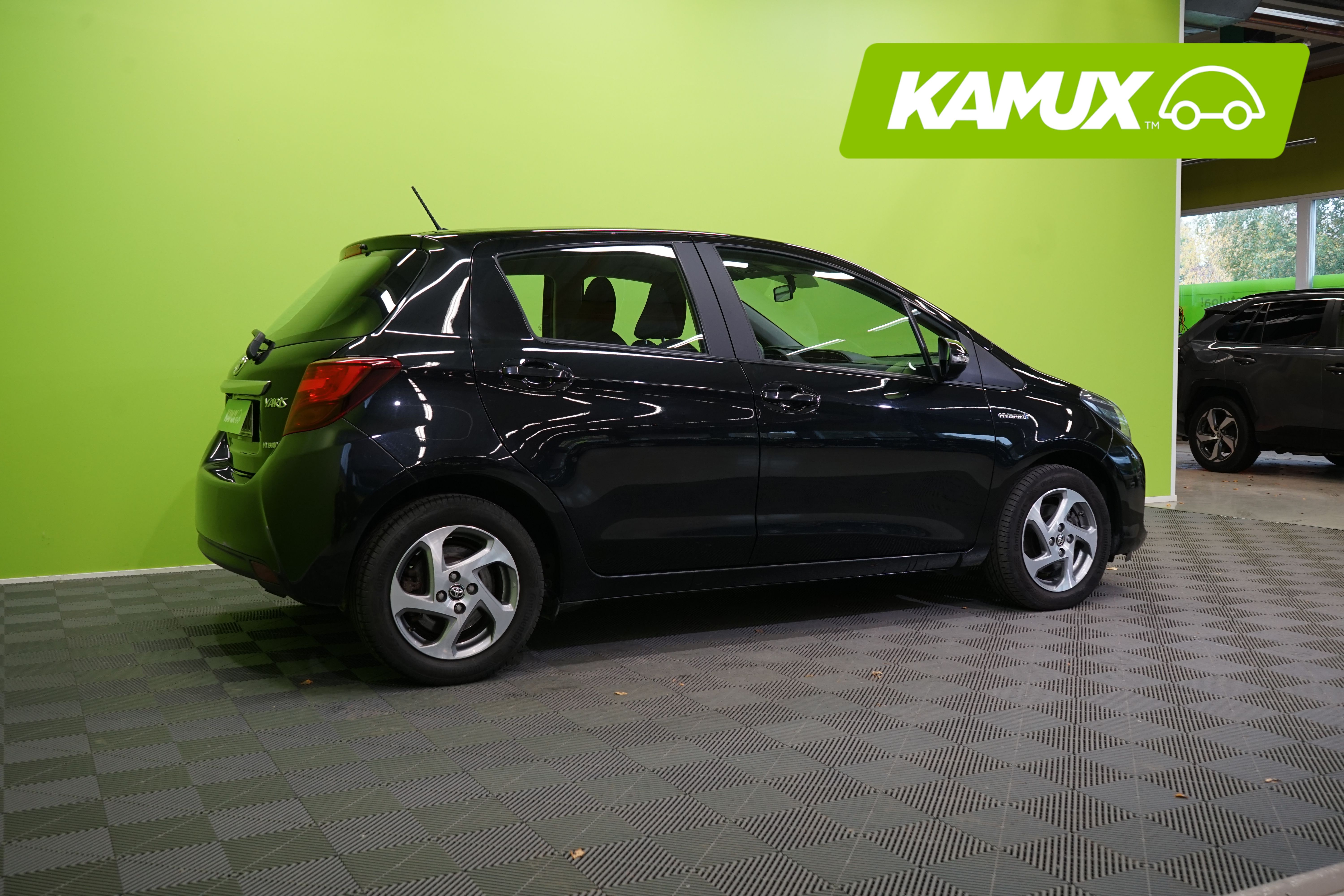 Toyota Yaris 1,5 Hybrid Active 5ov 2016, kuva 3/22