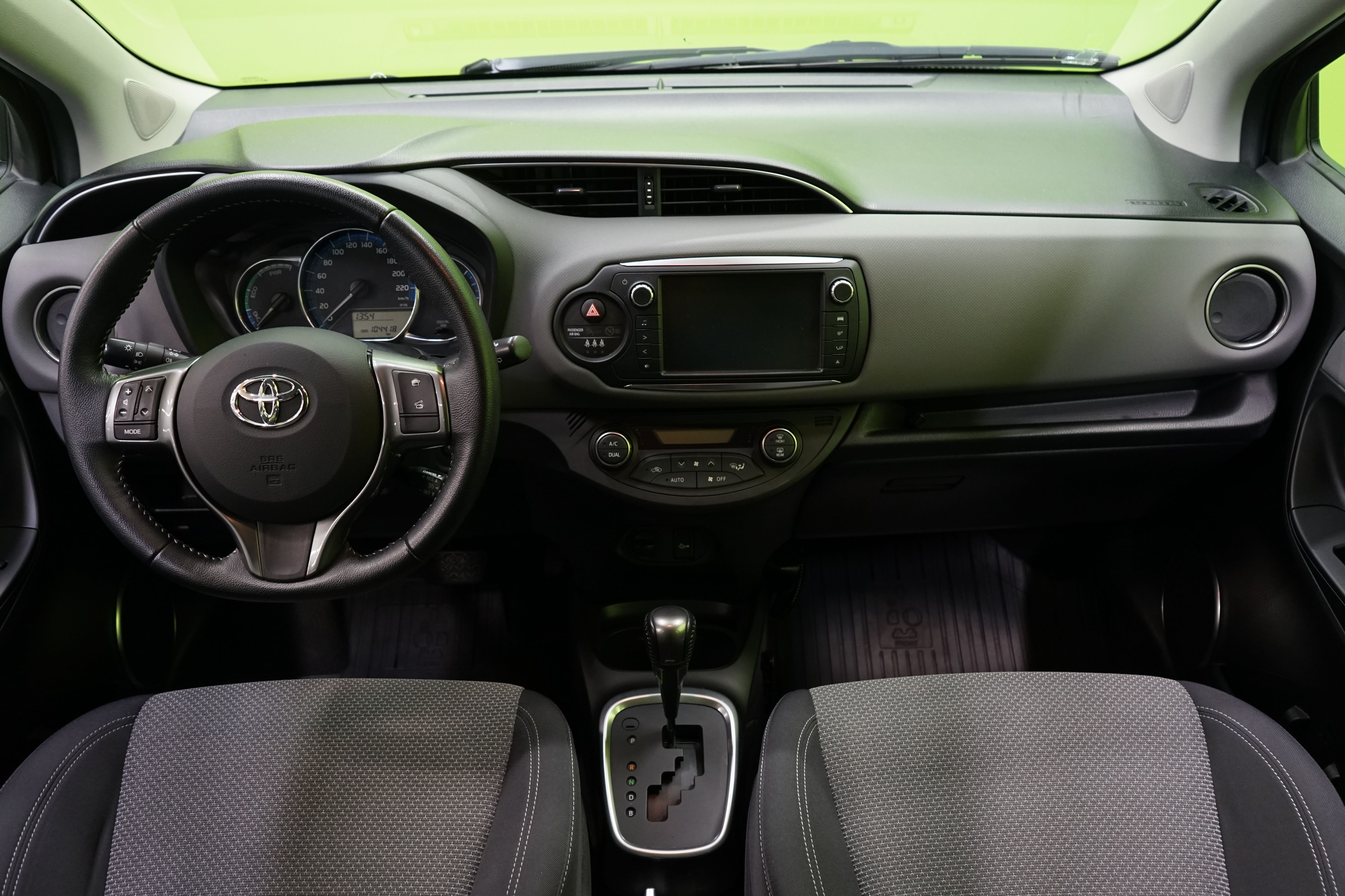Toyota Yaris 1,5 Hybrid Active 5ov 2016, kuva 7/22