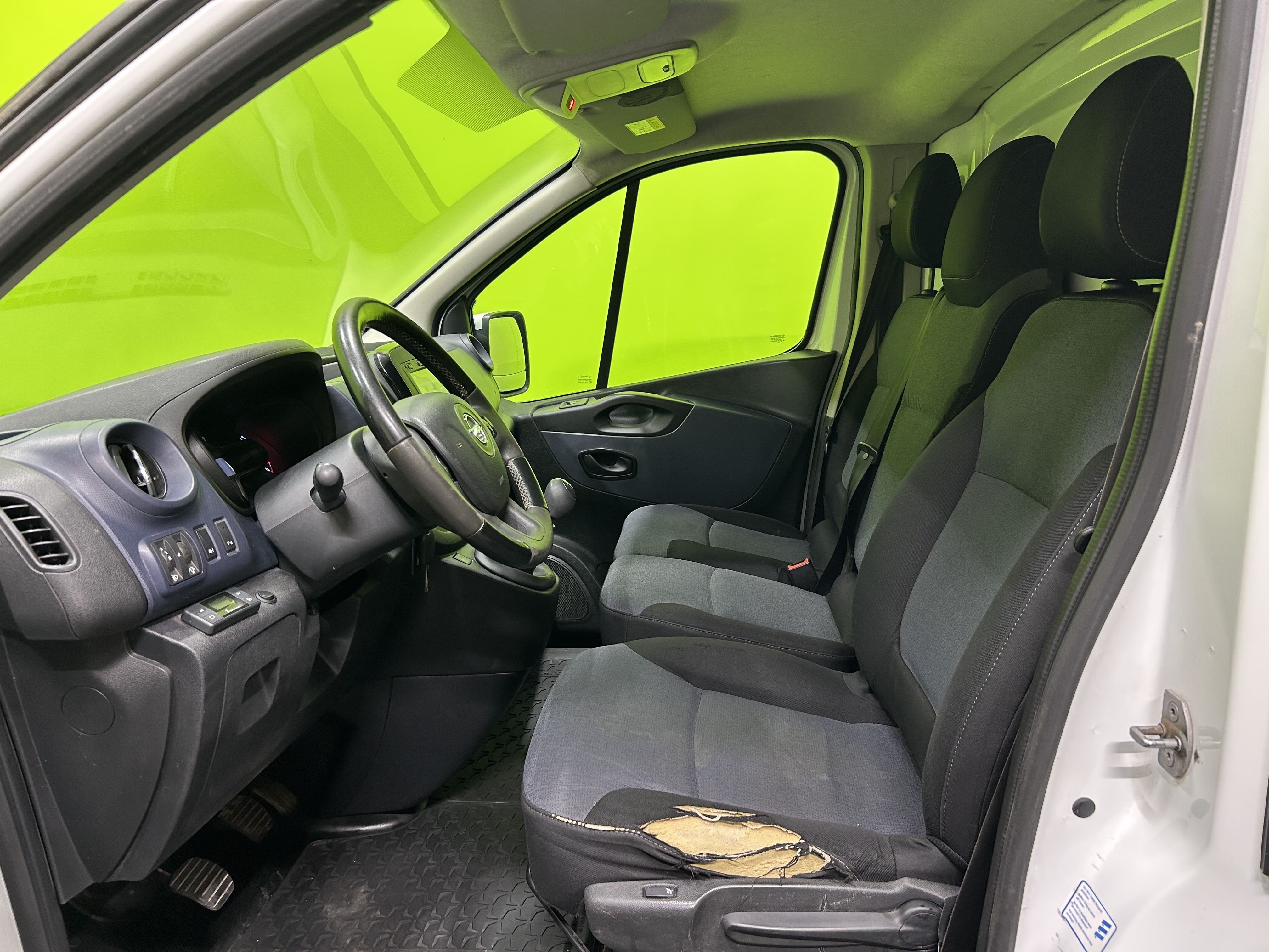 Opel Vivaro 2017, kuva 7/19