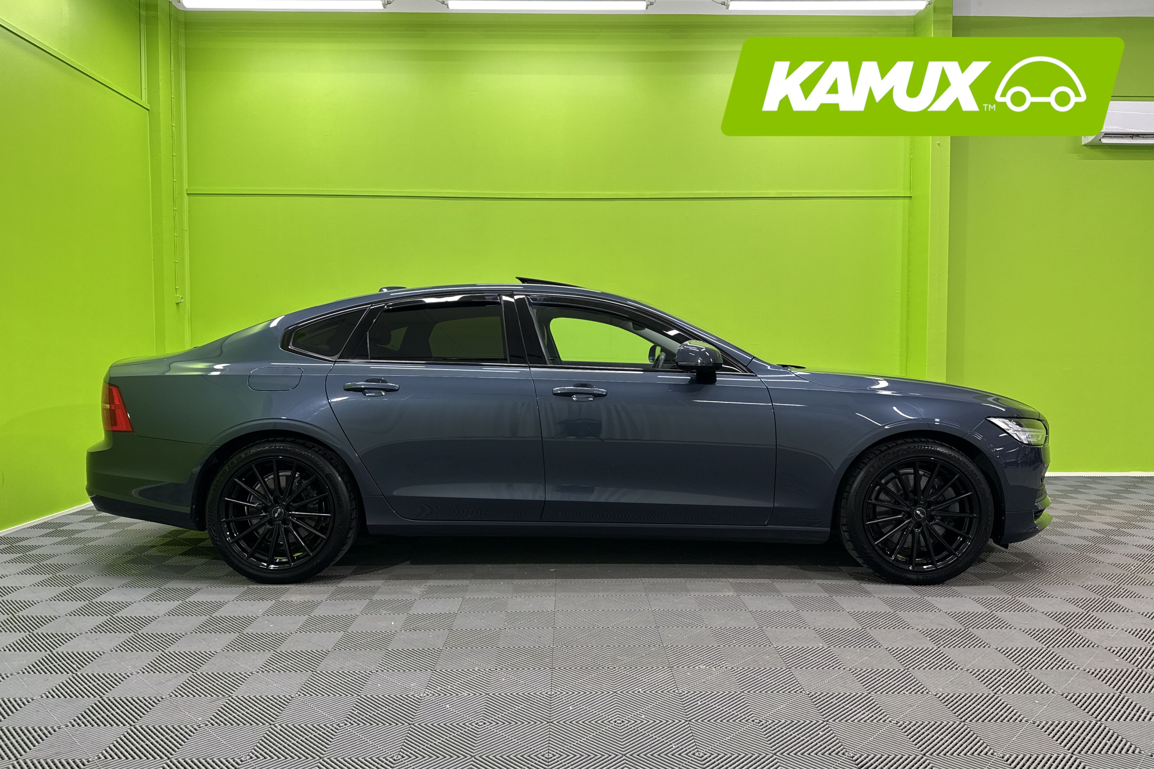 Volvo S90 D5 AWD Momentum Plus 2018, photo 2/24