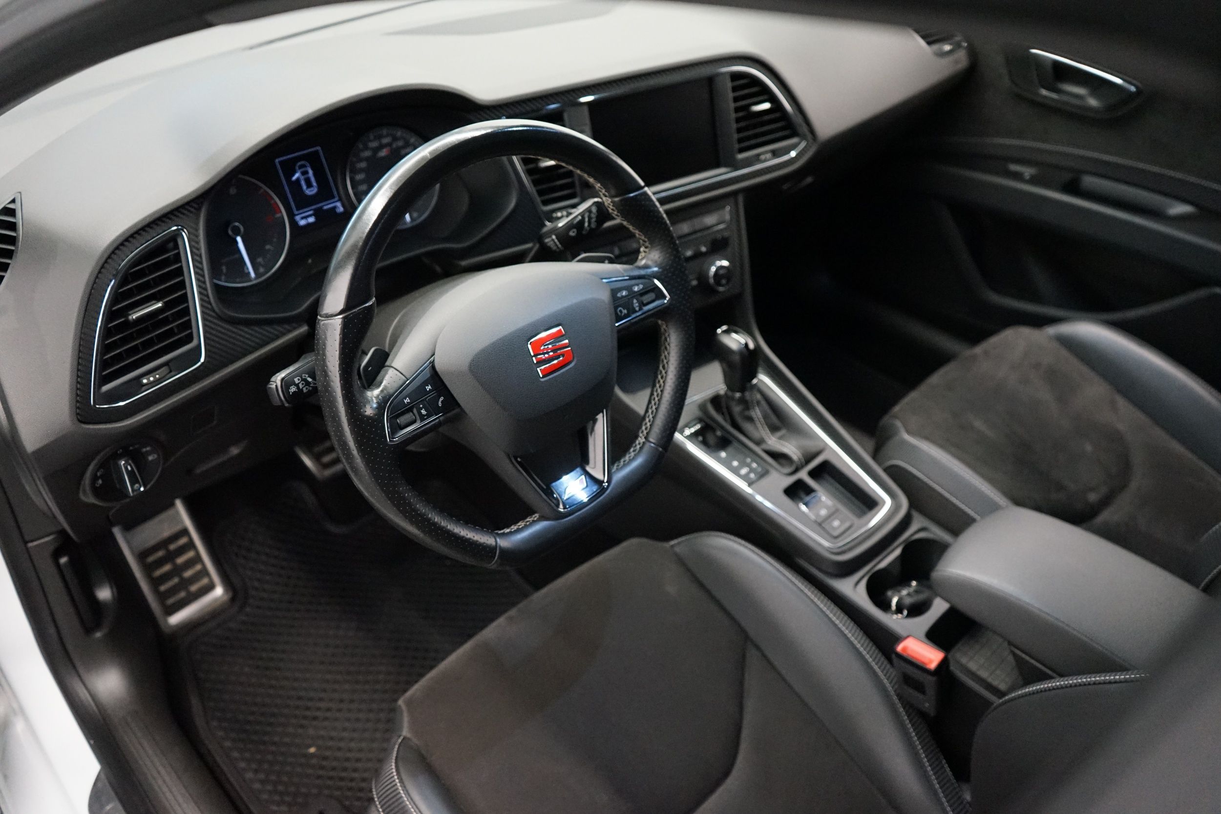Seat Leon ST 2017, kuva 6/25