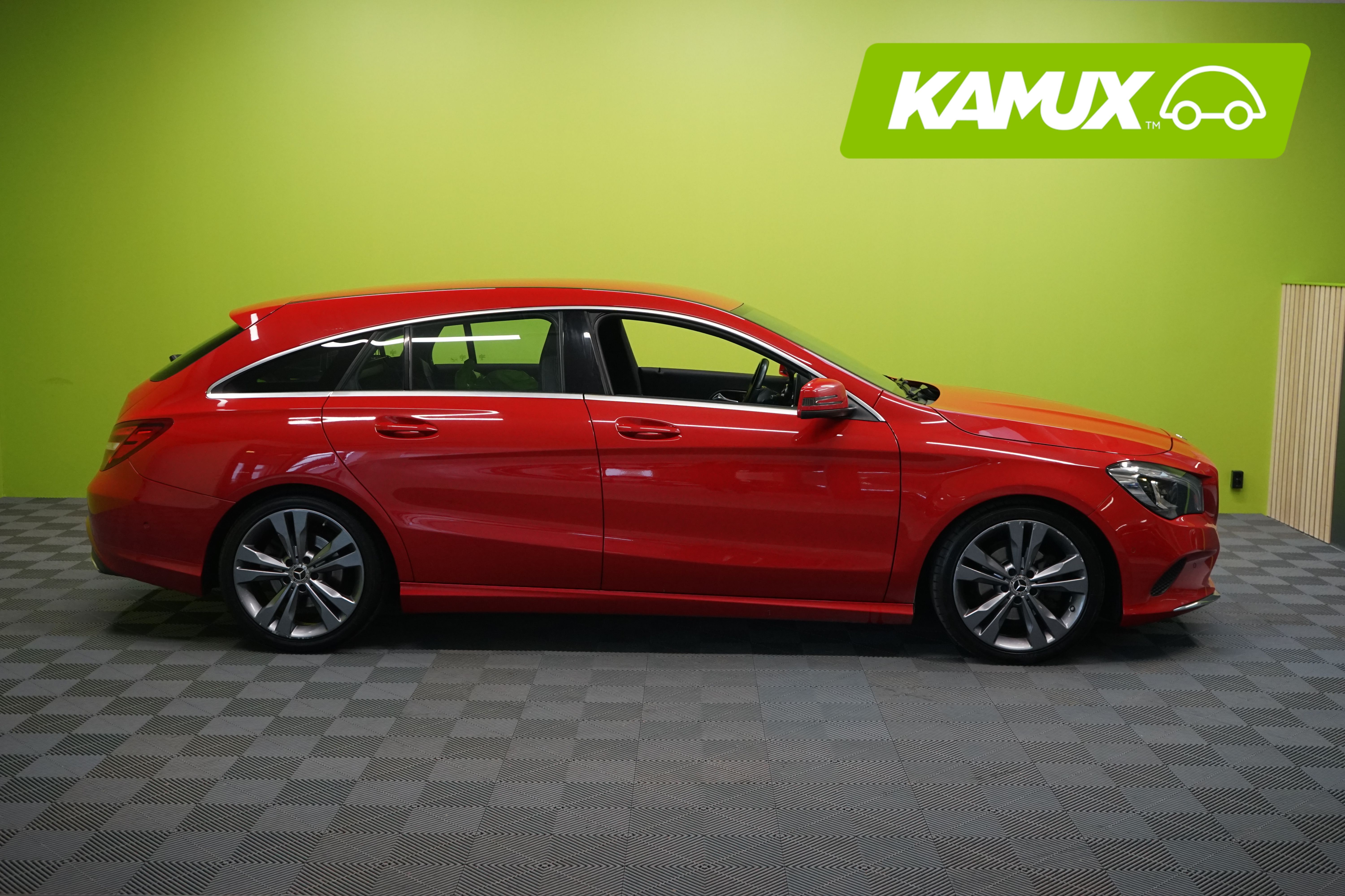 Mercedes-Benz CLA 180 A Shooting Brake 2017, photo 2/24