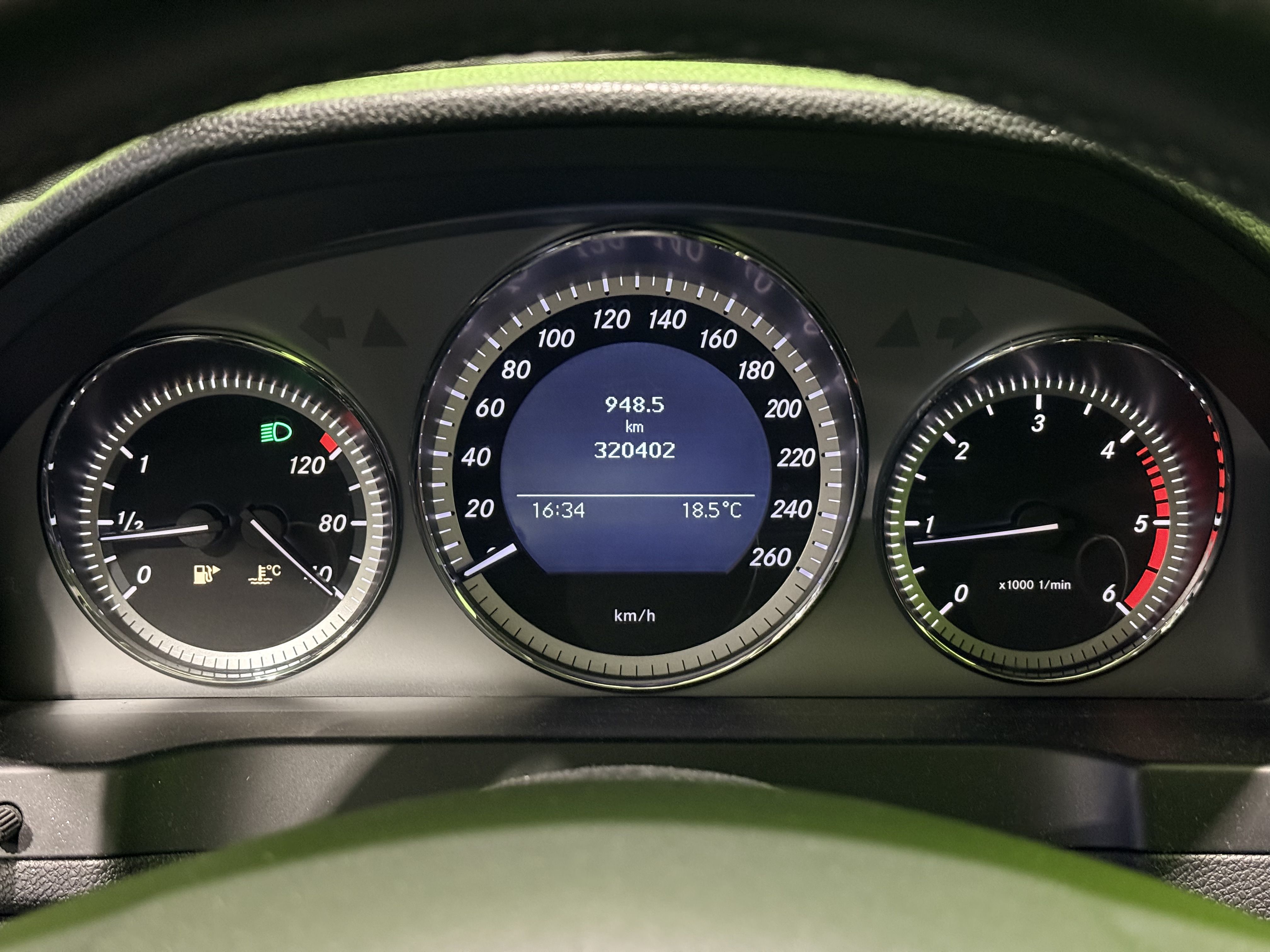 Mercedes-Benz C 220 CDI Avantgarde 2009, kuva 5/6