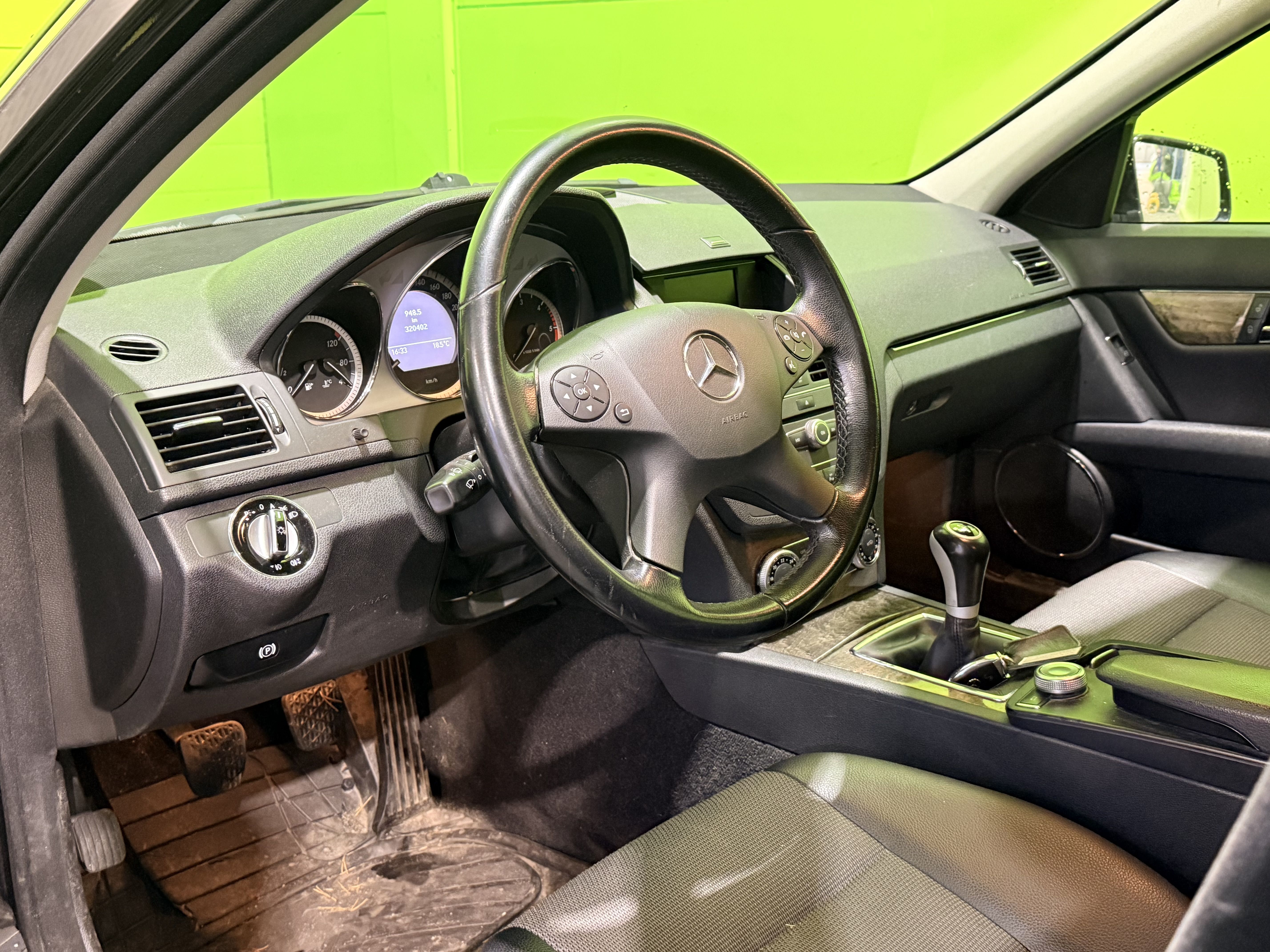Mercedes-Benz C 220 CDI Avantgarde 2009, kuva 6/6