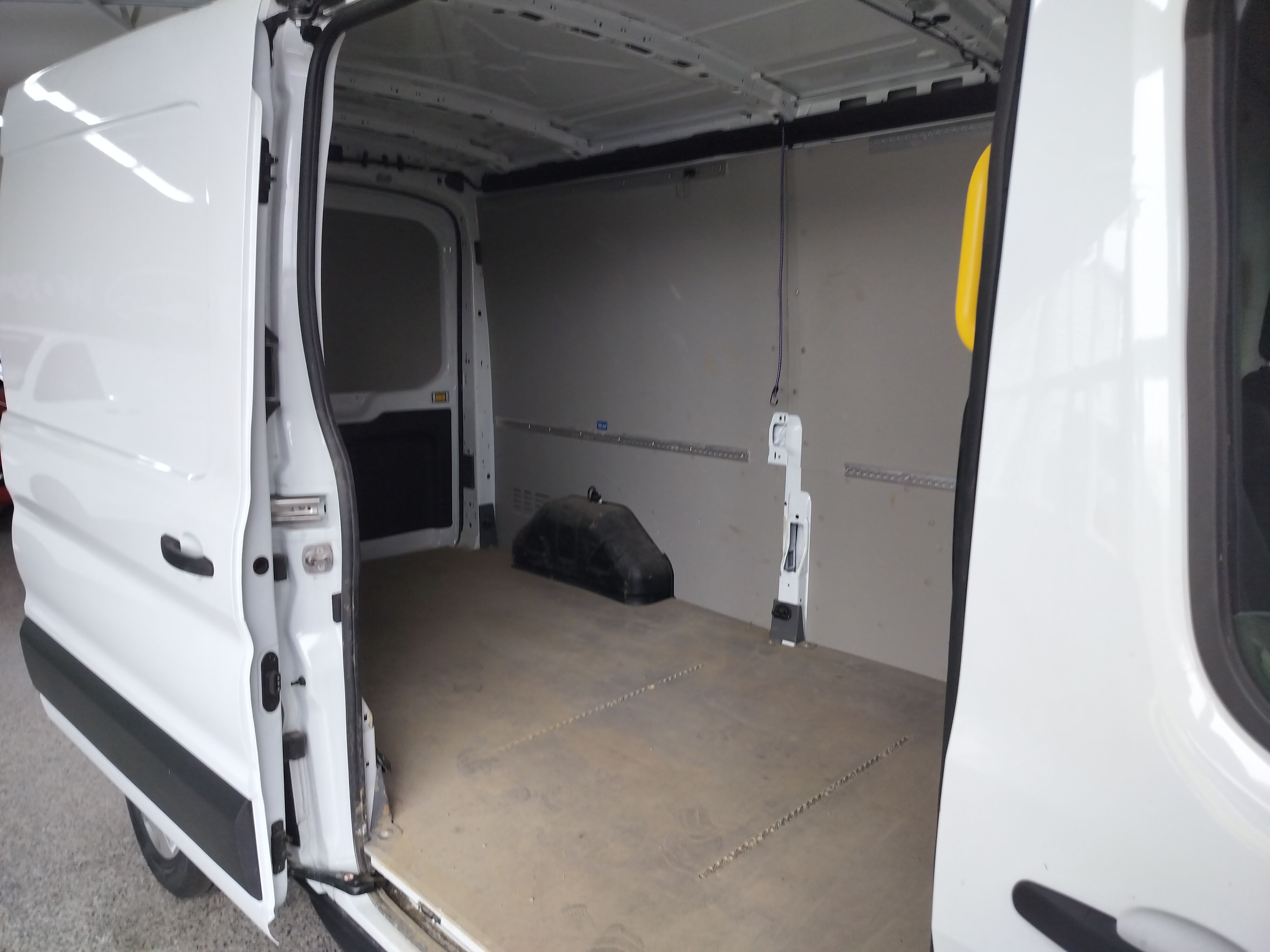 Ford Transit 2025, photo 8/8