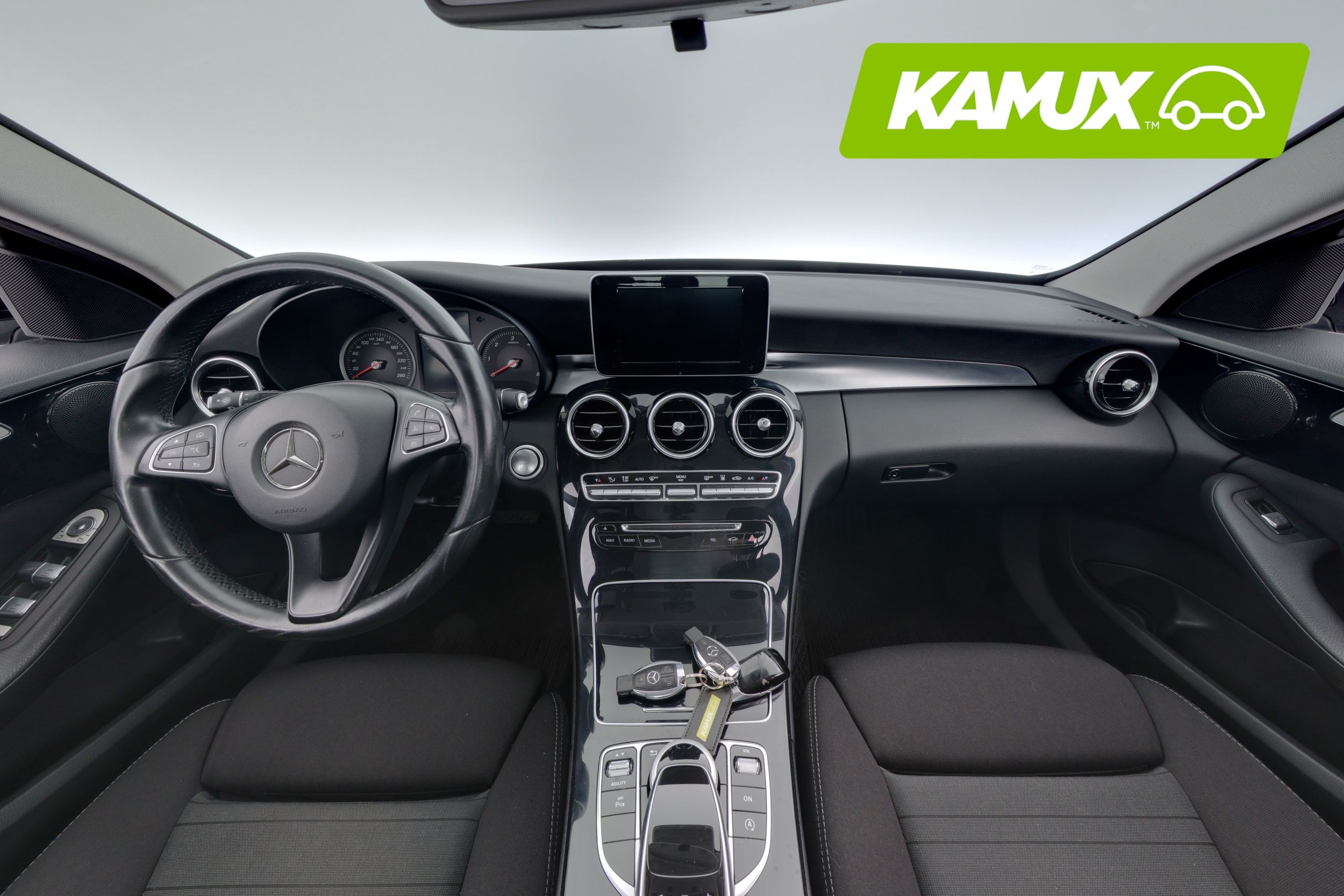 Mercedes-Benz C 2015, kuva 7/8