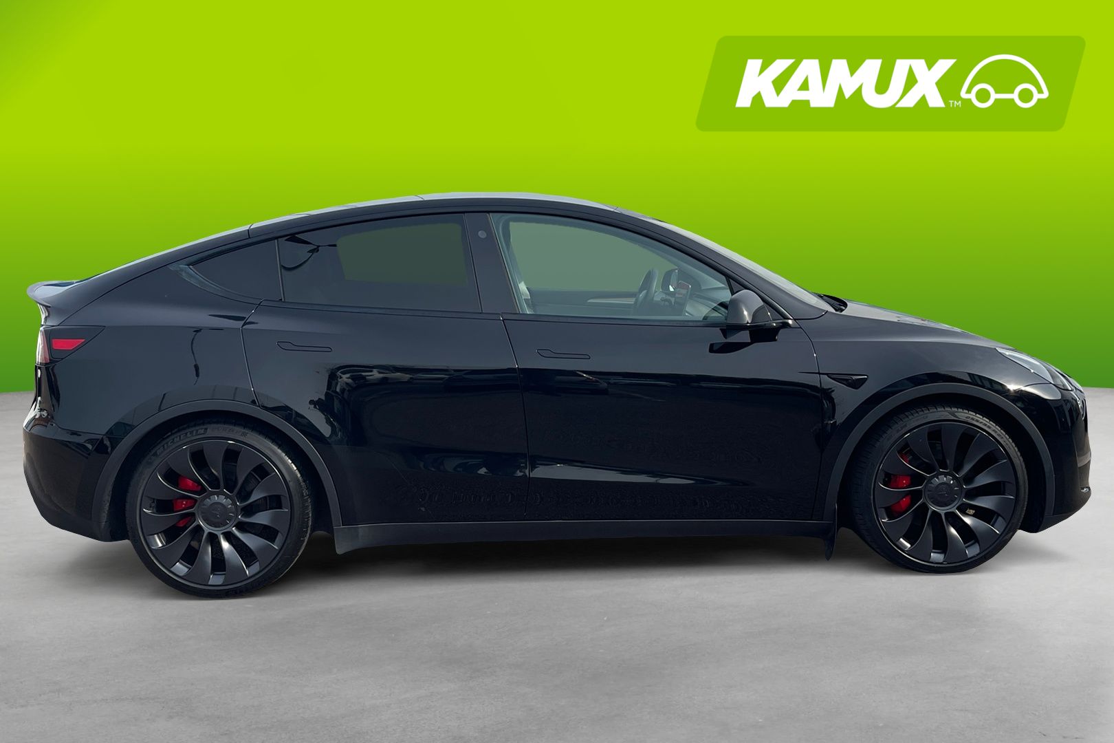 Tesla Model Y Performance 2023, photo 2/29