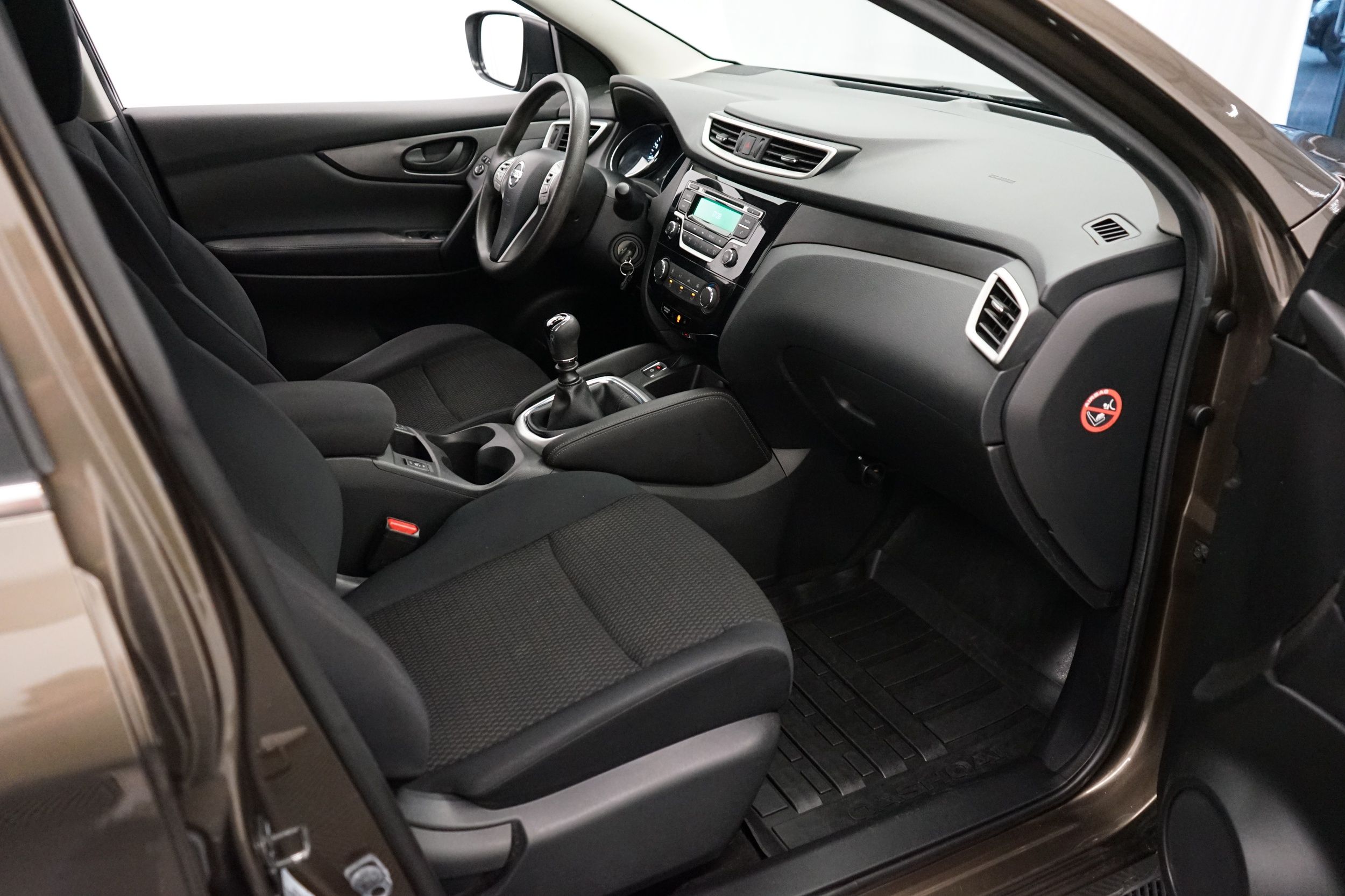 Nissan Qashqai DIG-T 115 Visia 2WD 6M/T 2014, kuva 7/19