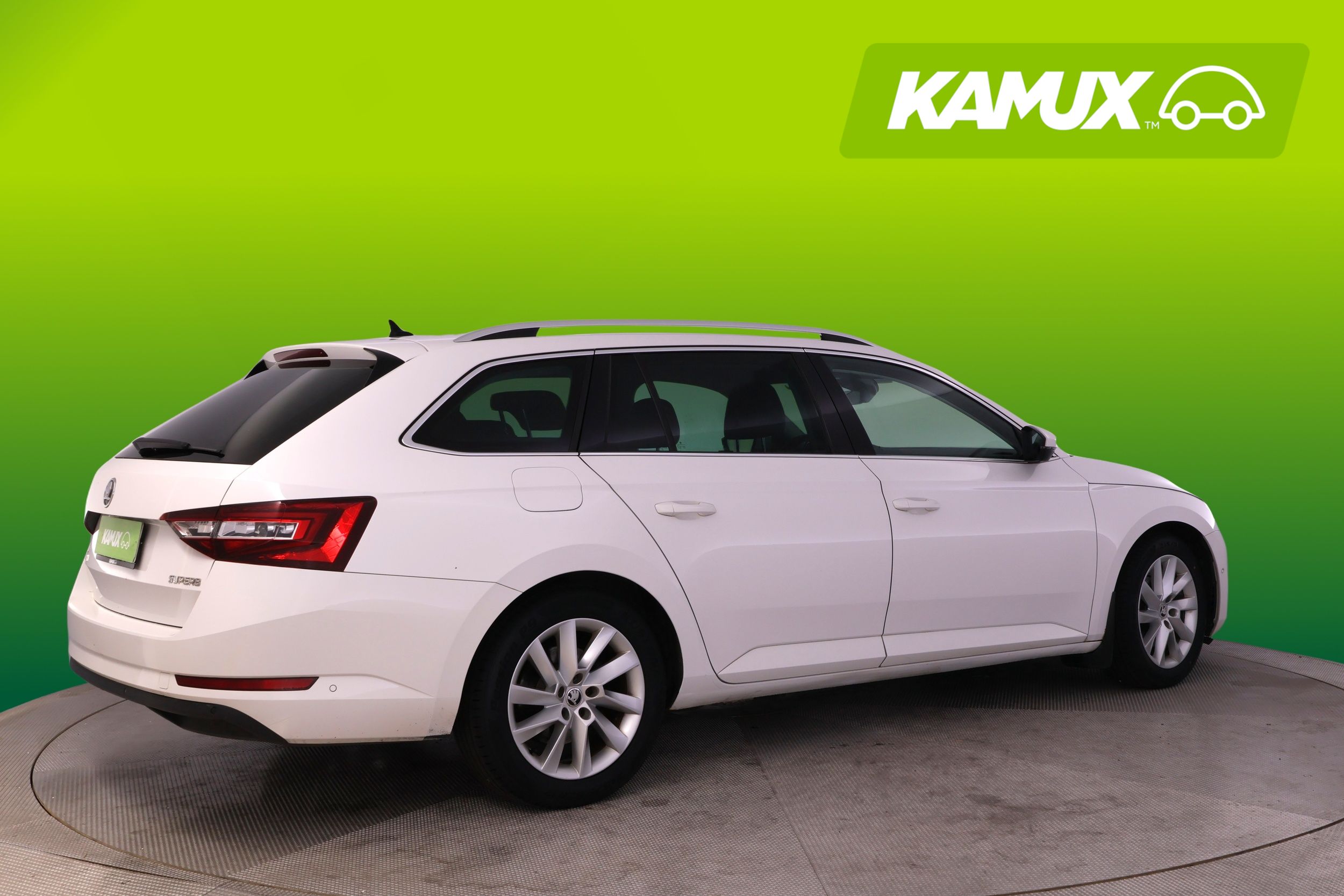 Skoda Superb 2017, bild 2/29