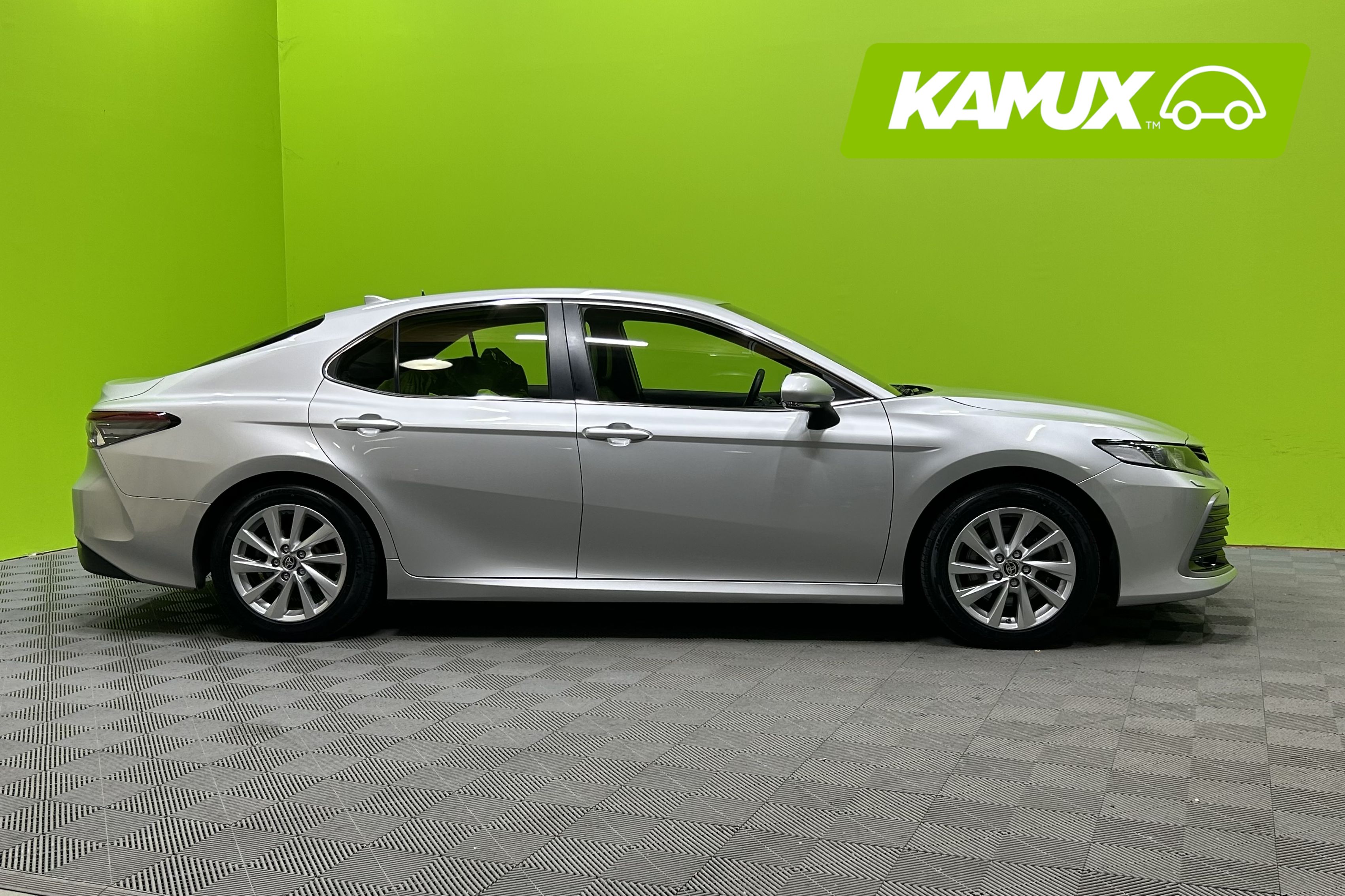 Toyota Camry 2,5 Hybrid Active 2023, bild 2/21