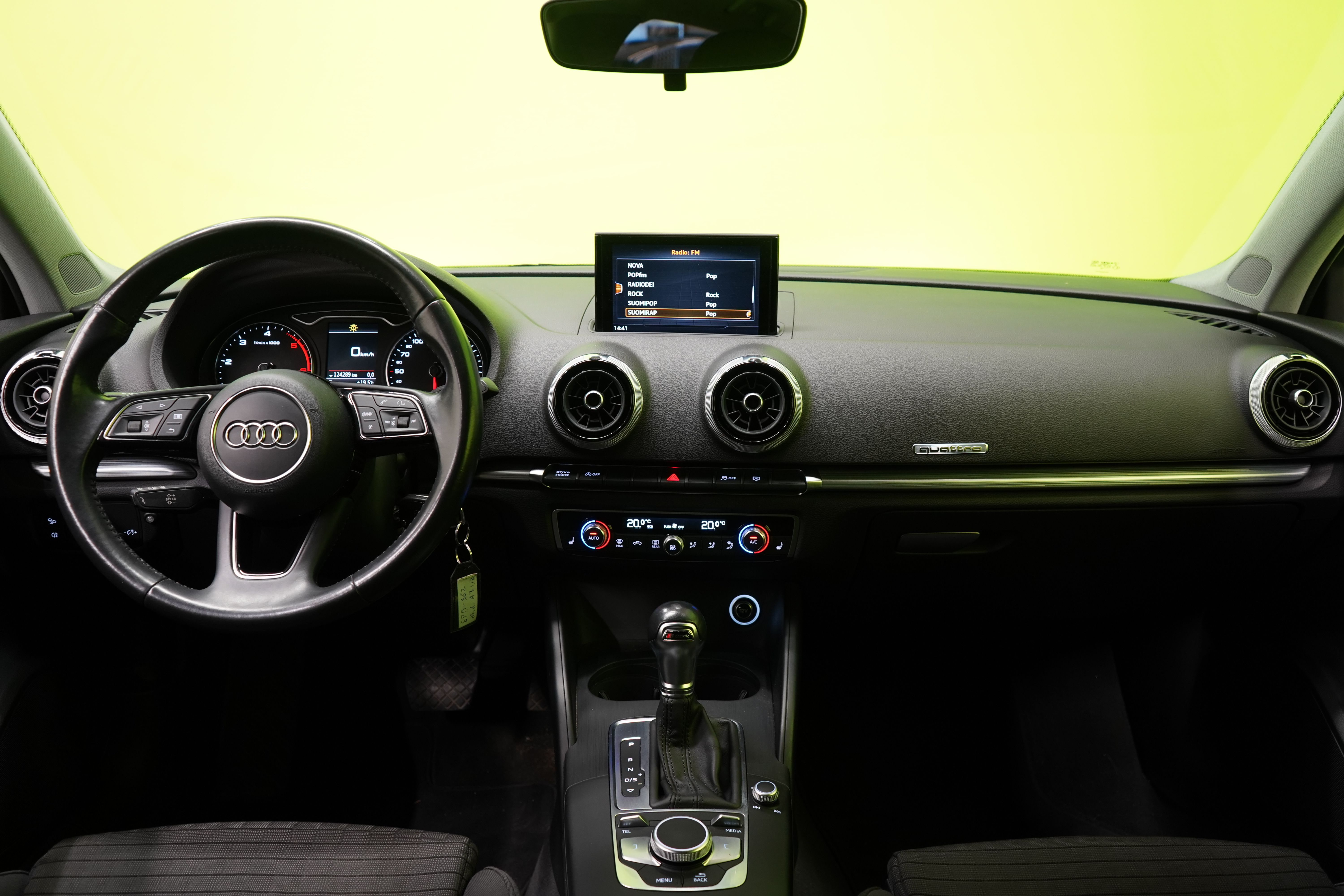 Audi A3 2018, bild 6/25
