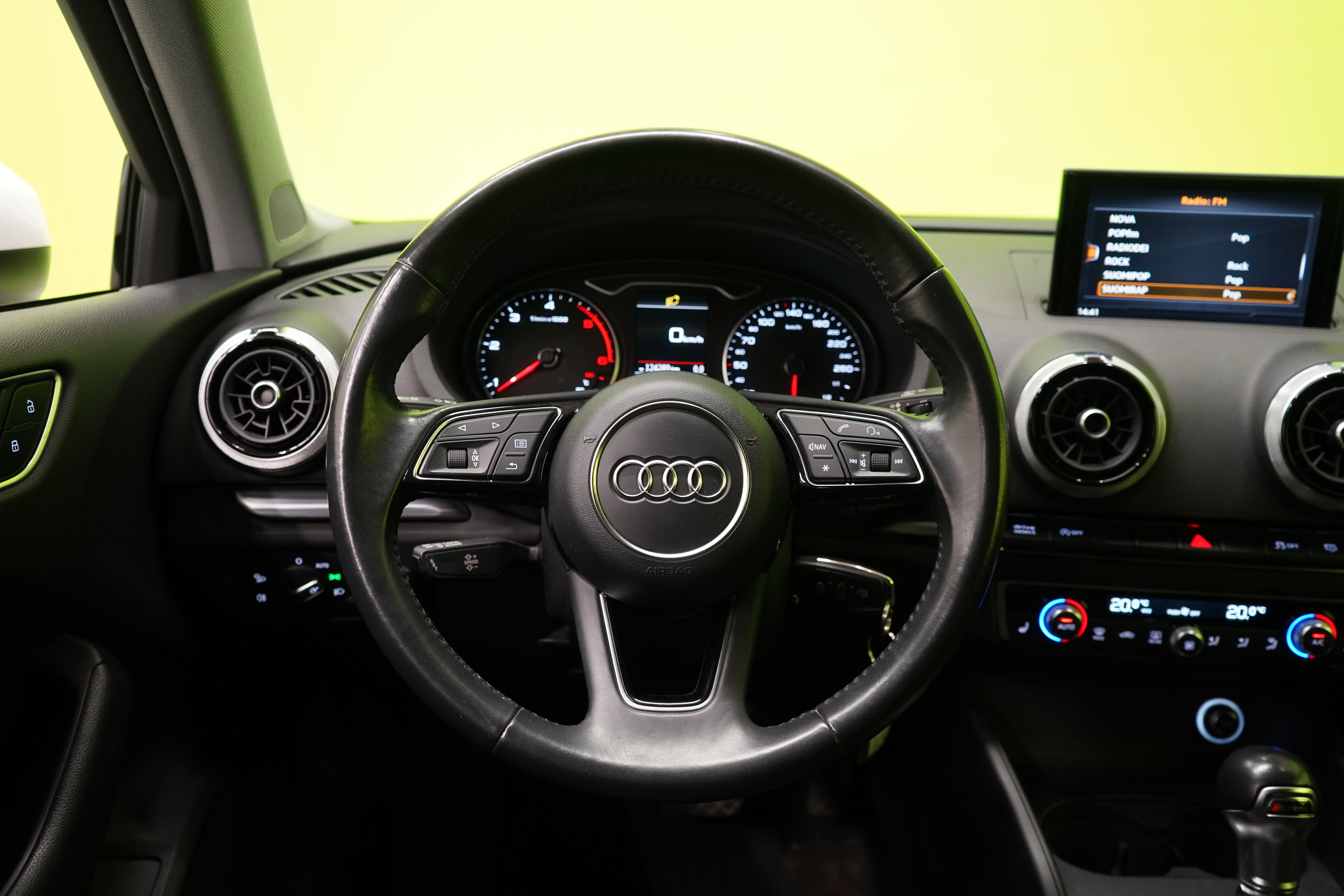 Audi A3 2018, bild 7/25