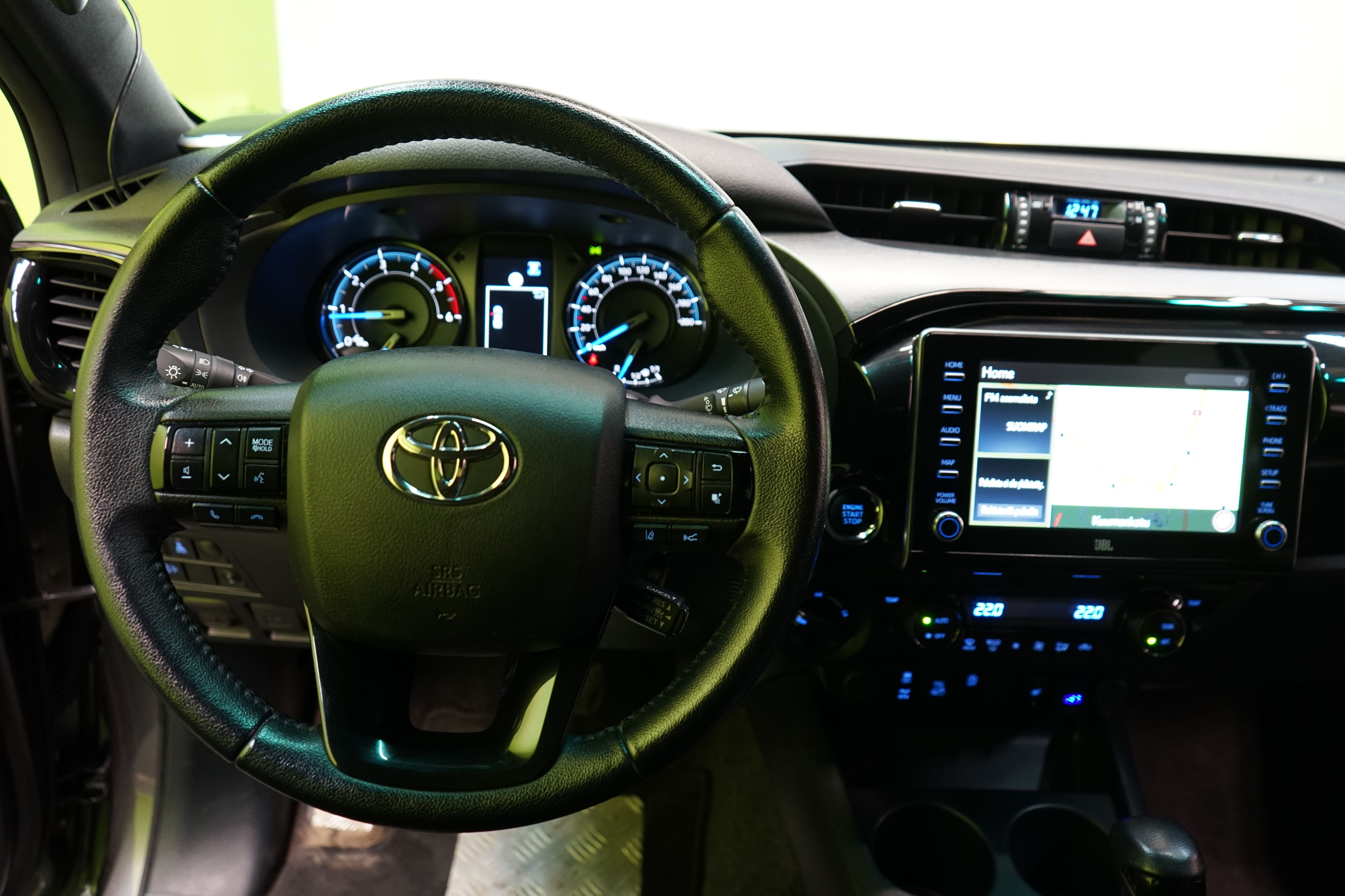 Toyota Hilux 2023, bild 6/29