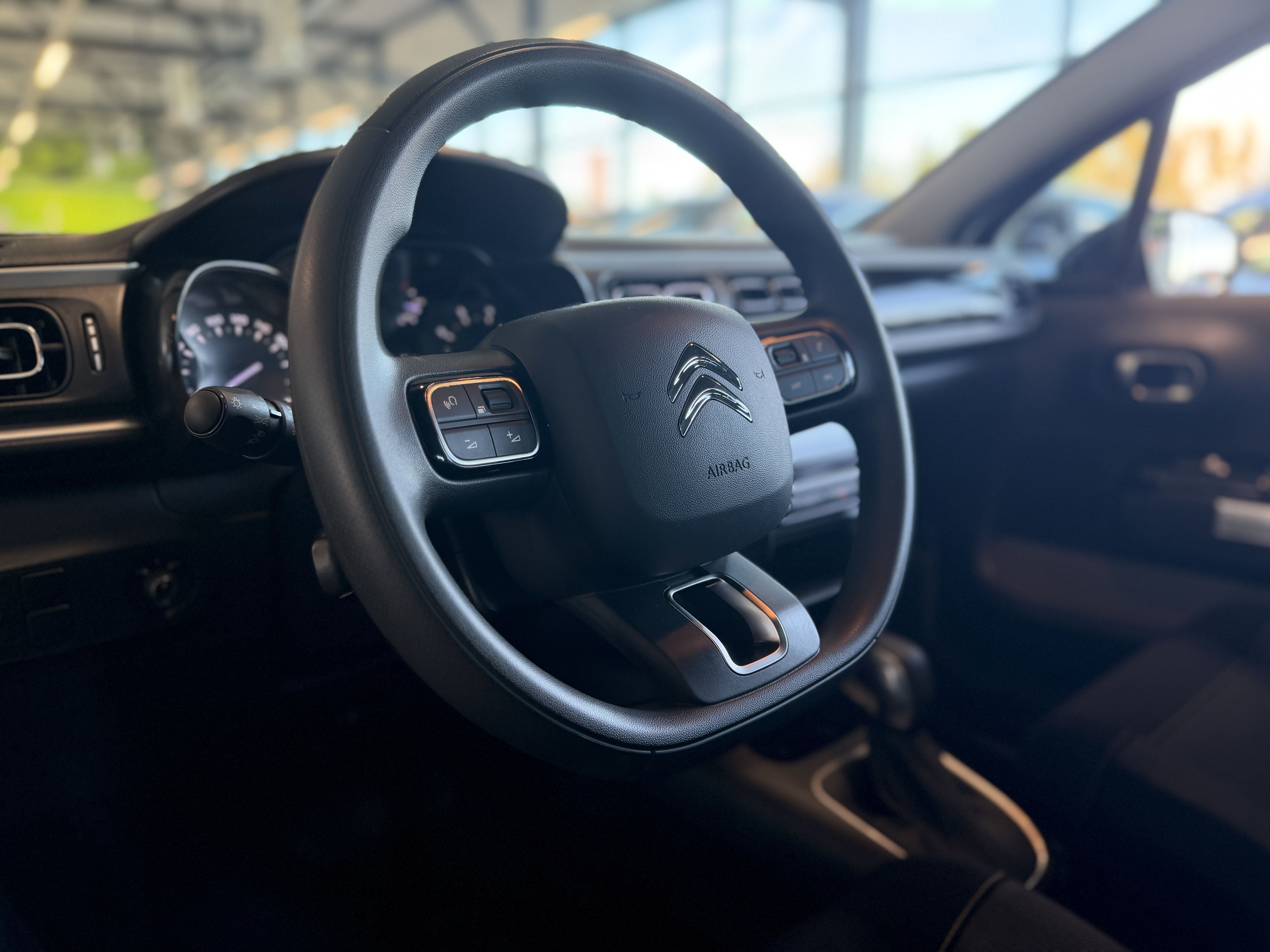 Citroen C3 PureTech 110 Shine Automaatti 2021, kuva 7/15