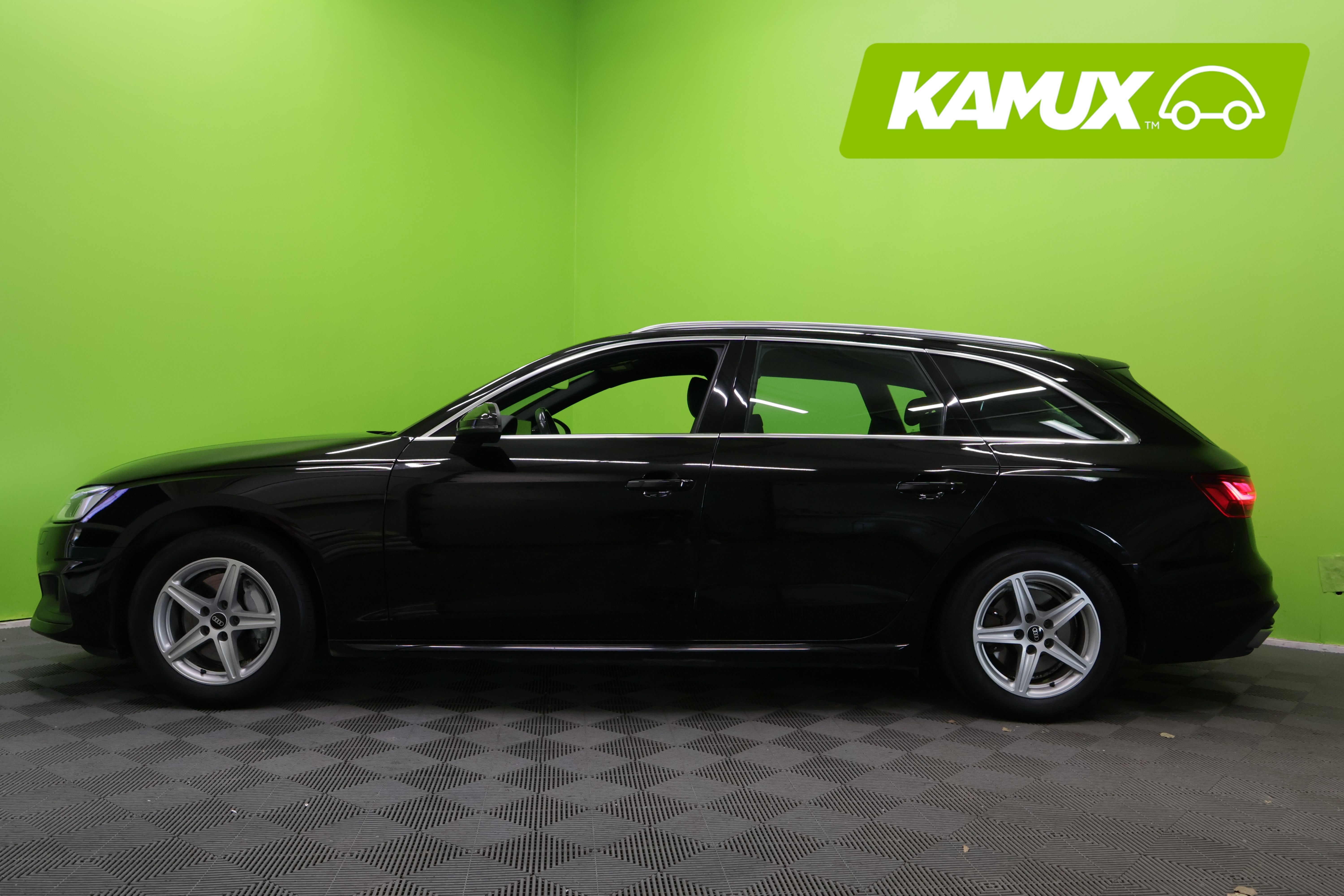 Audi A4 2021, bild 6/25