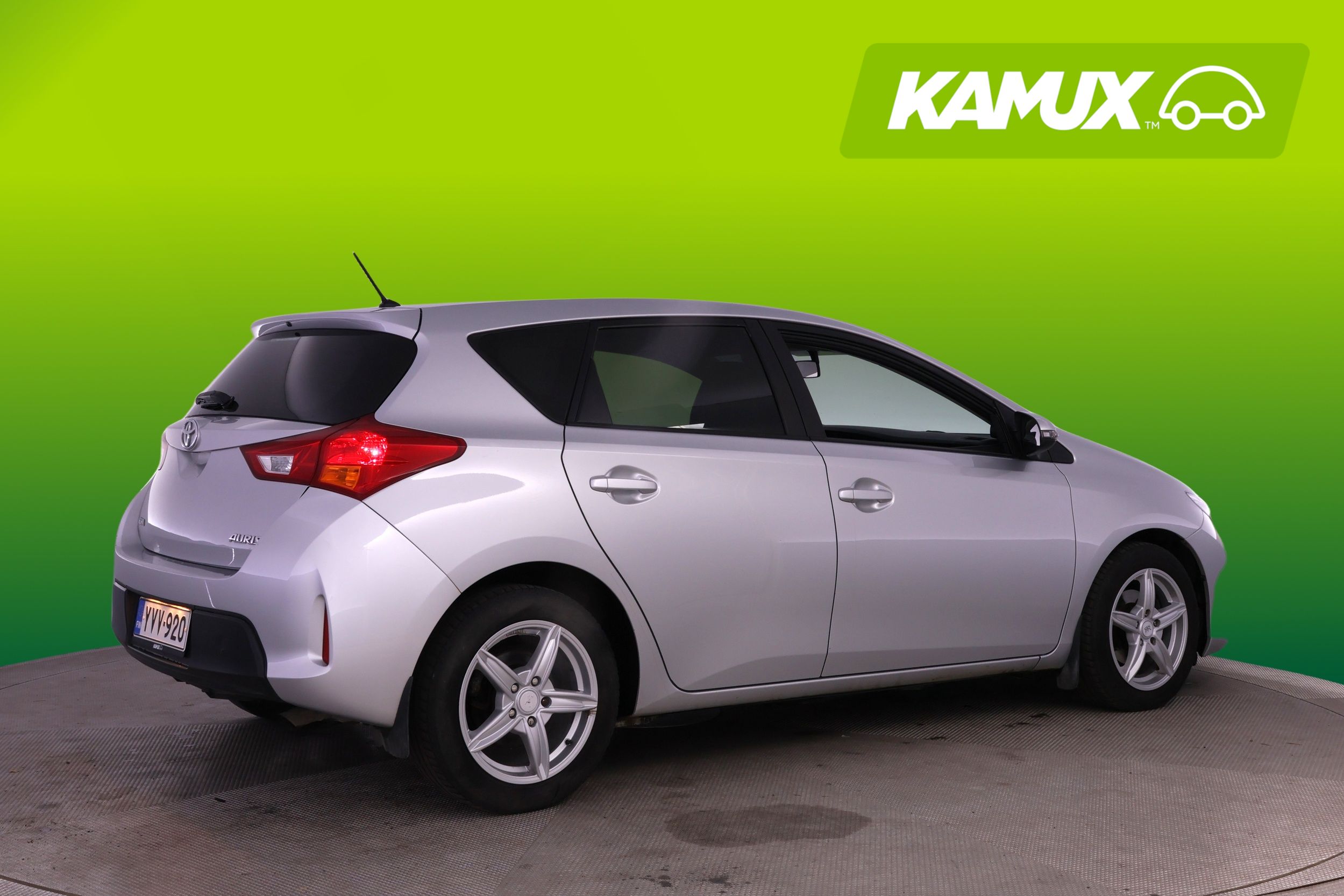 Toyota Auris 1,33 Dual VVT-i Life 5ov 2013, bild 2/20