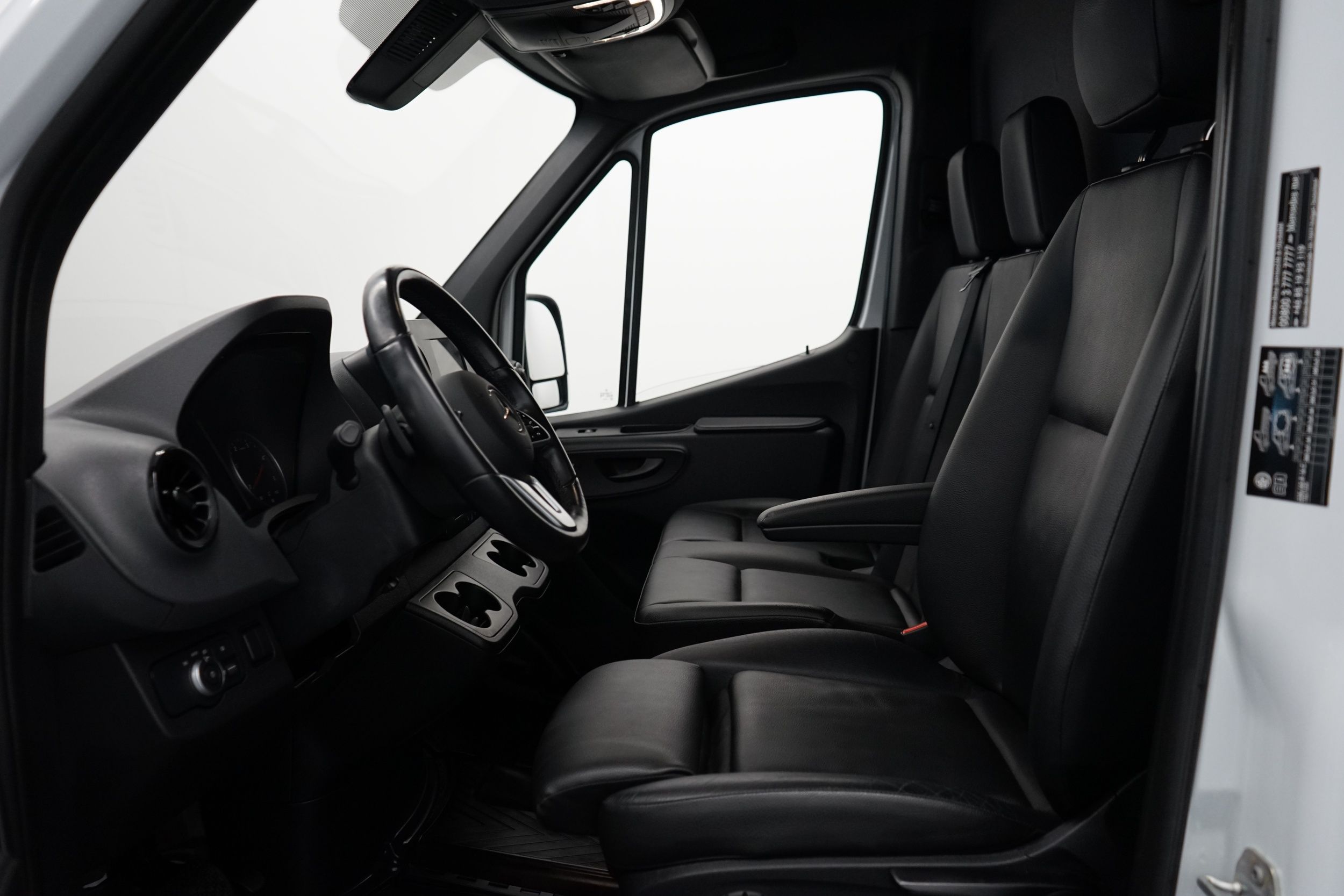 Mercedes-Benz Sprinter 2023, bild 6/24
