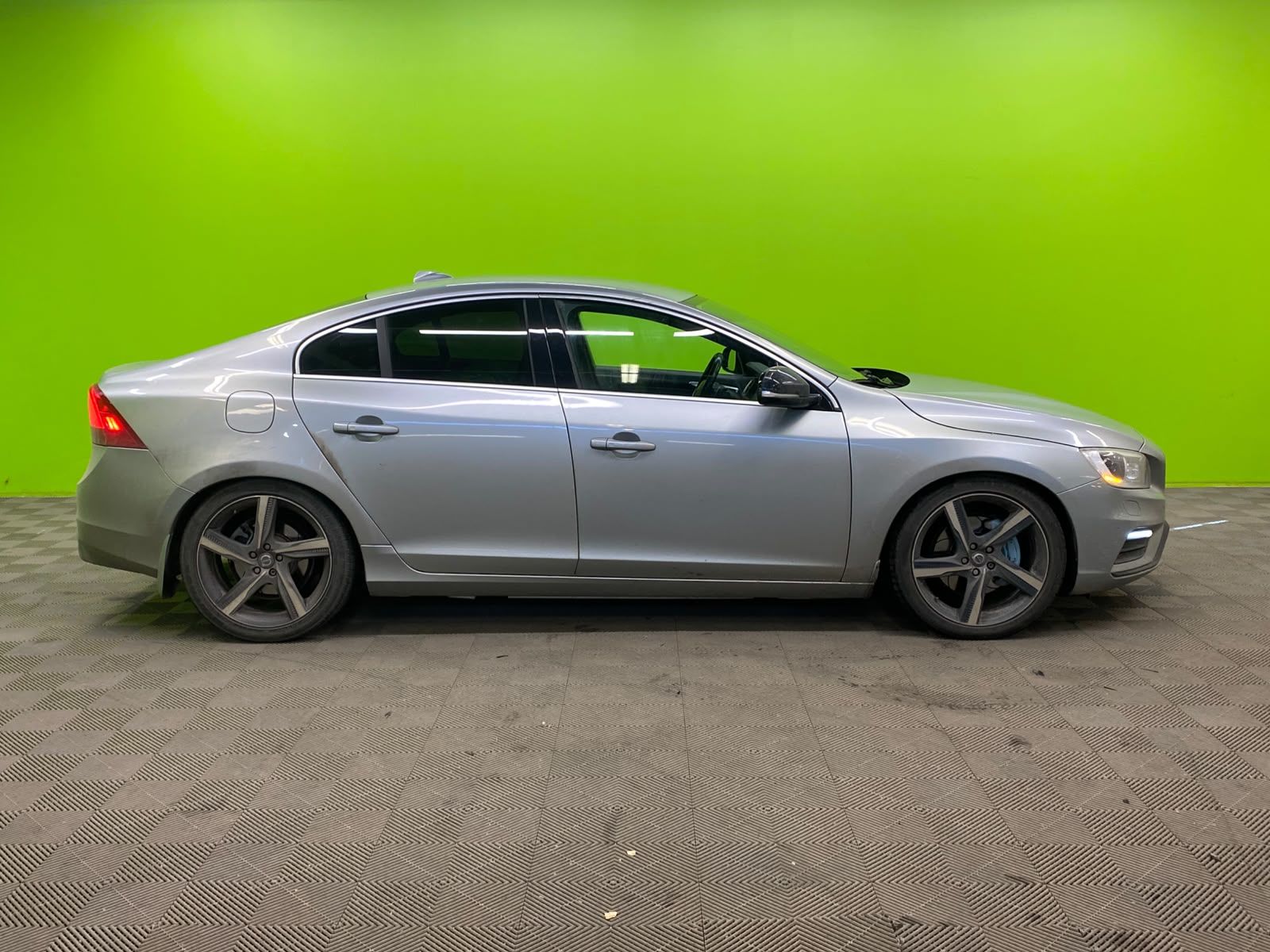 Volvo S60 D5 AWD Business R-Design aut 2014, bild 2/10