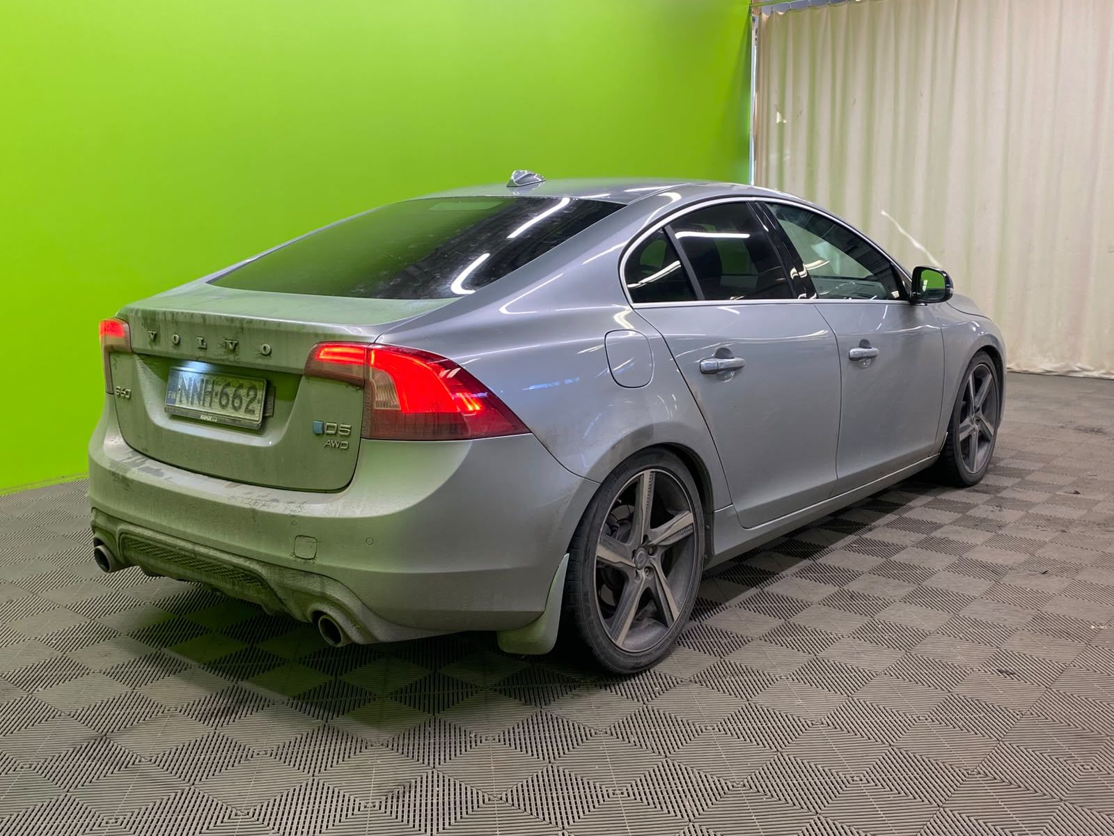 Volvo S60 D5 AWD Business R-Design aut 2014, bild 3/10