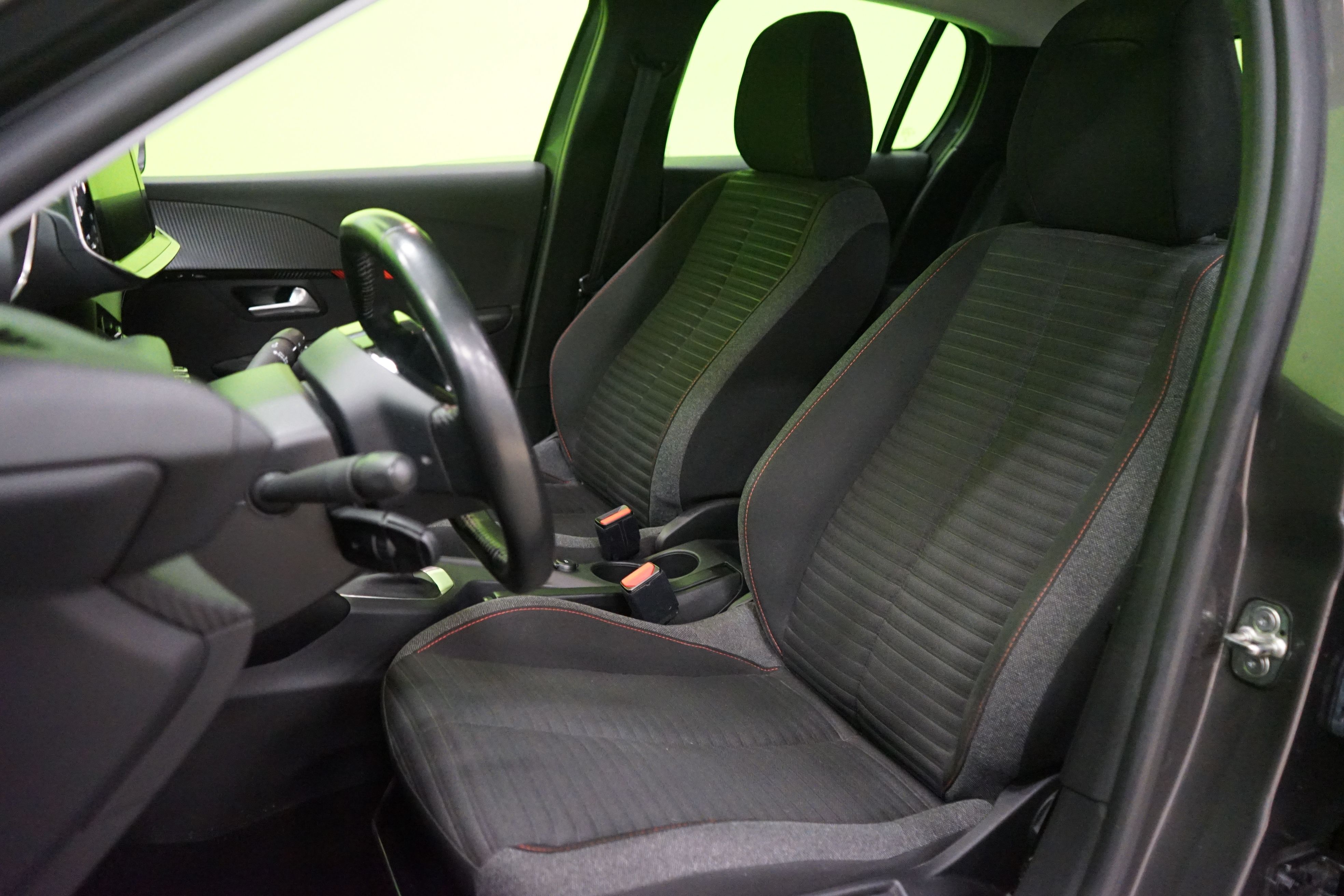 Peugeot 208 Active PureTech 100 2020, bild 7/19