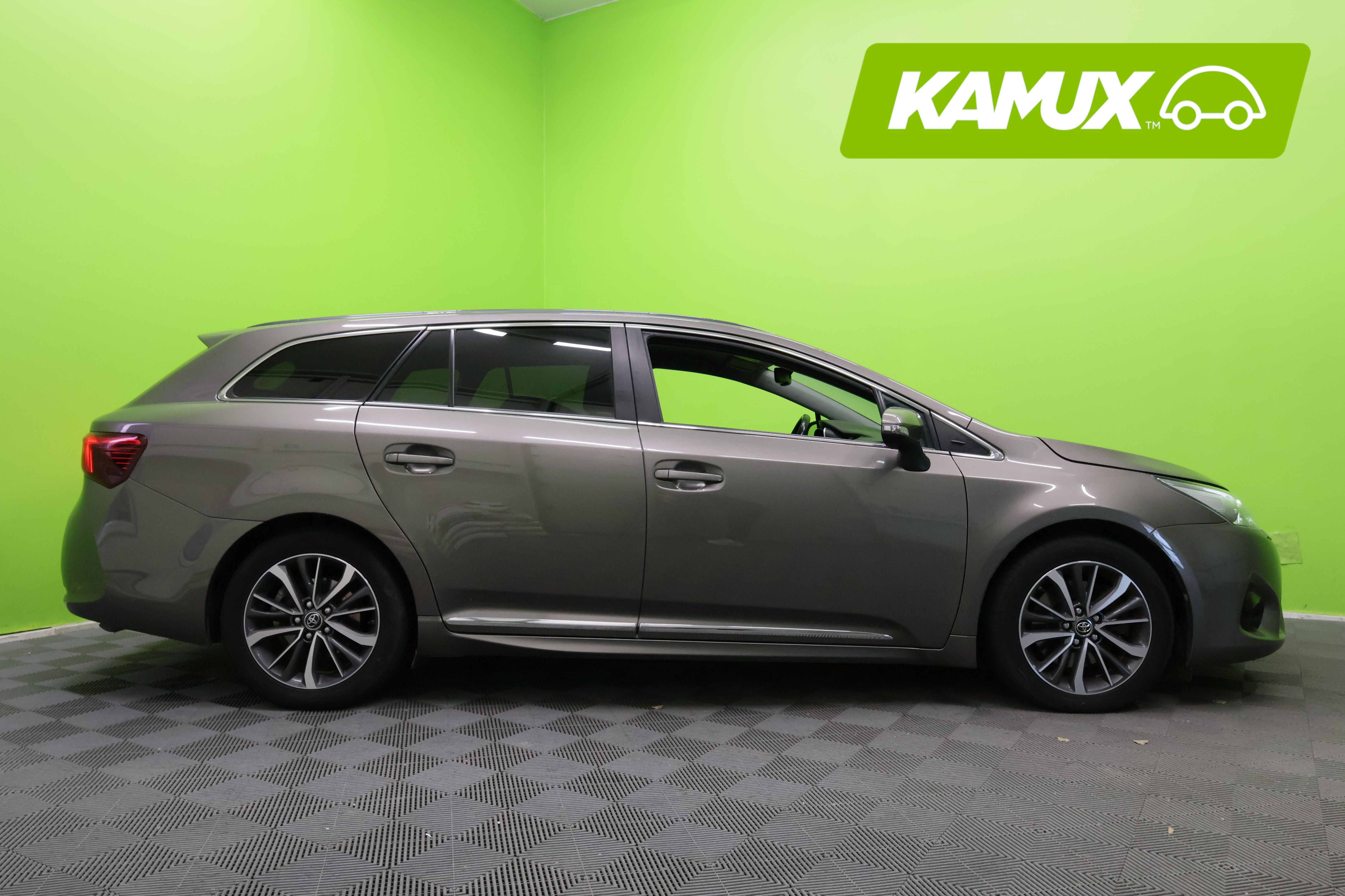 Toyota Avensis 2.0 D-4D Edition S+ 2016, bild 2/20