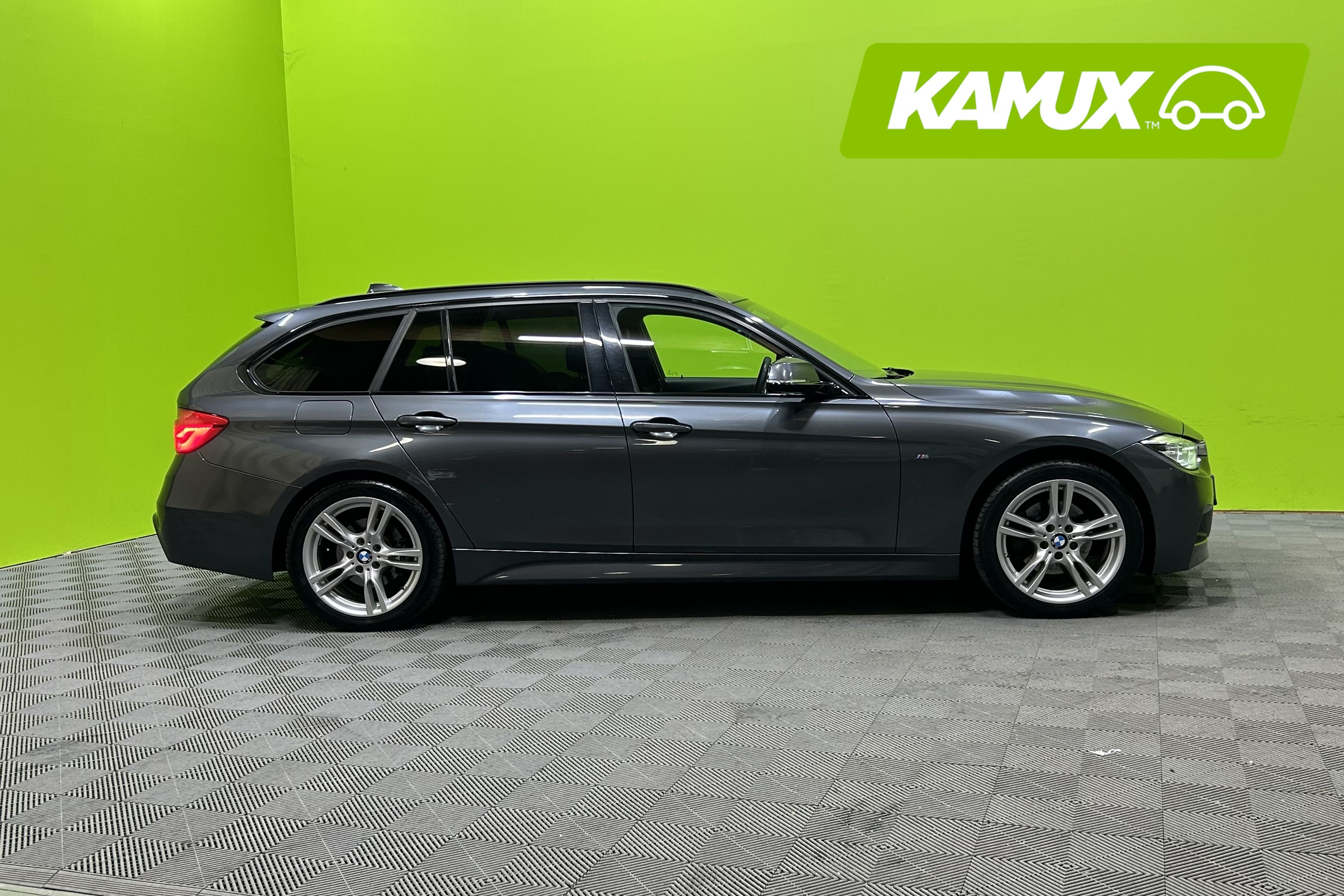 BMW 320 2018, bild 2/22