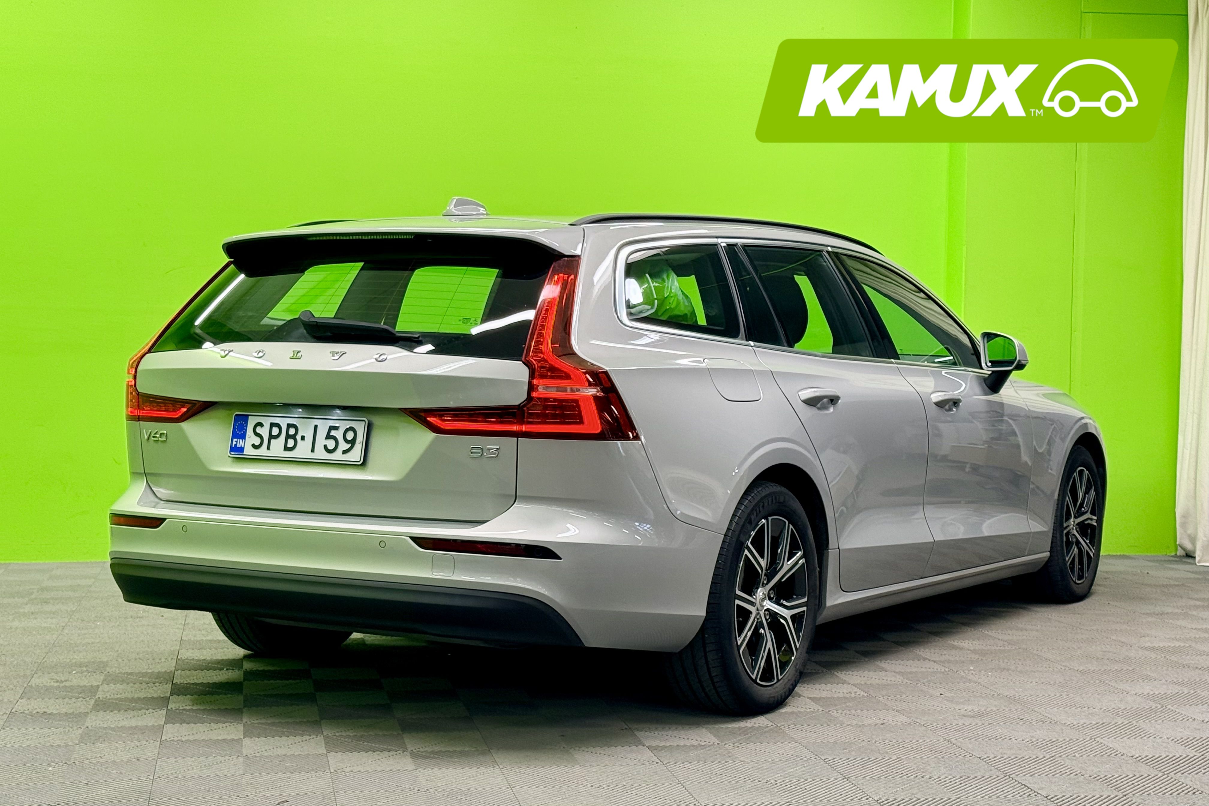 Volvo V60 B3 MHEV Business Core DCT aut 2023, bild 2/24