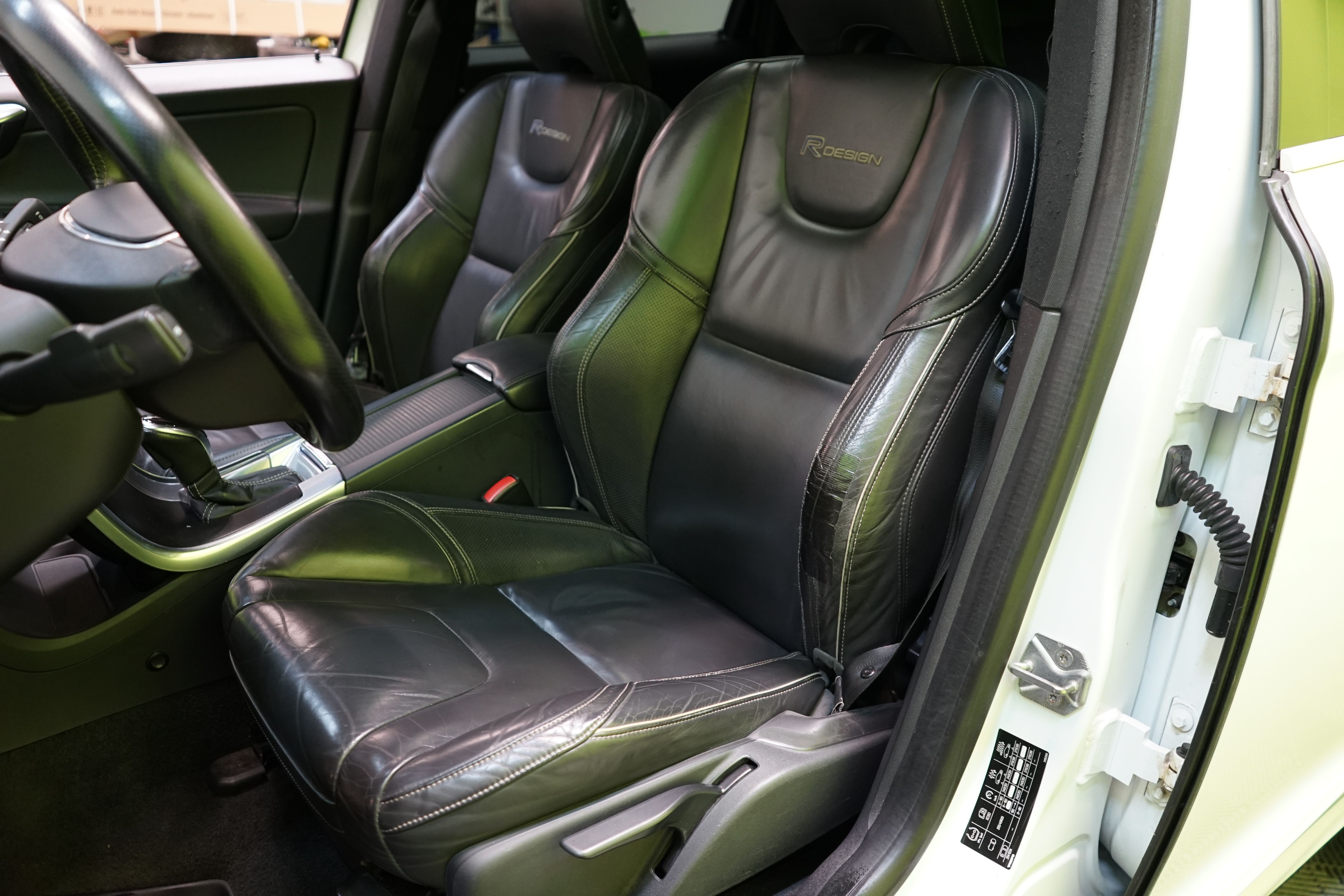 Volvo XC60 D5 AWD R-Design aut 2014, bild 7/27