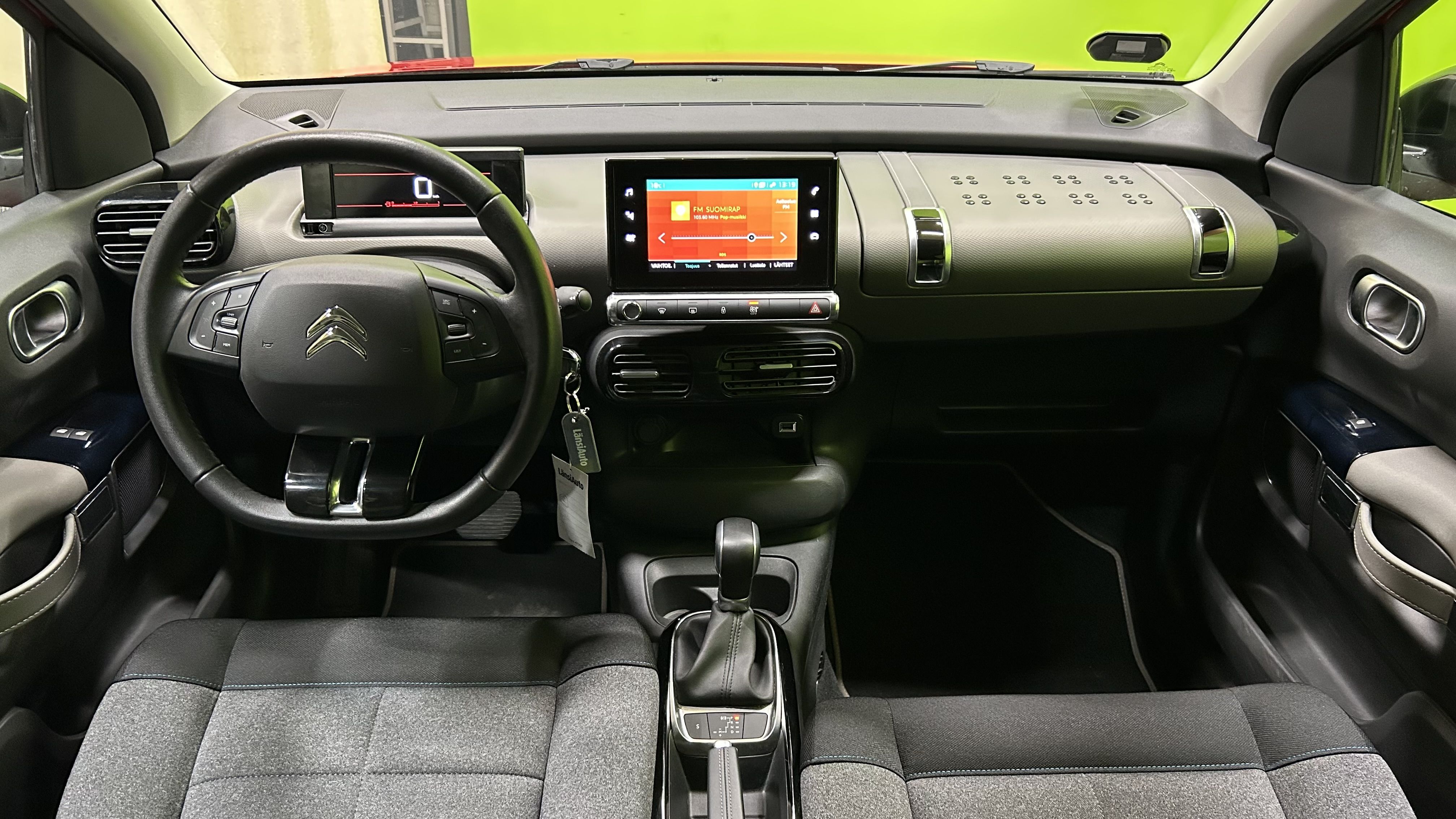 Citroen C4 Cactus 2019, bild 6/18
