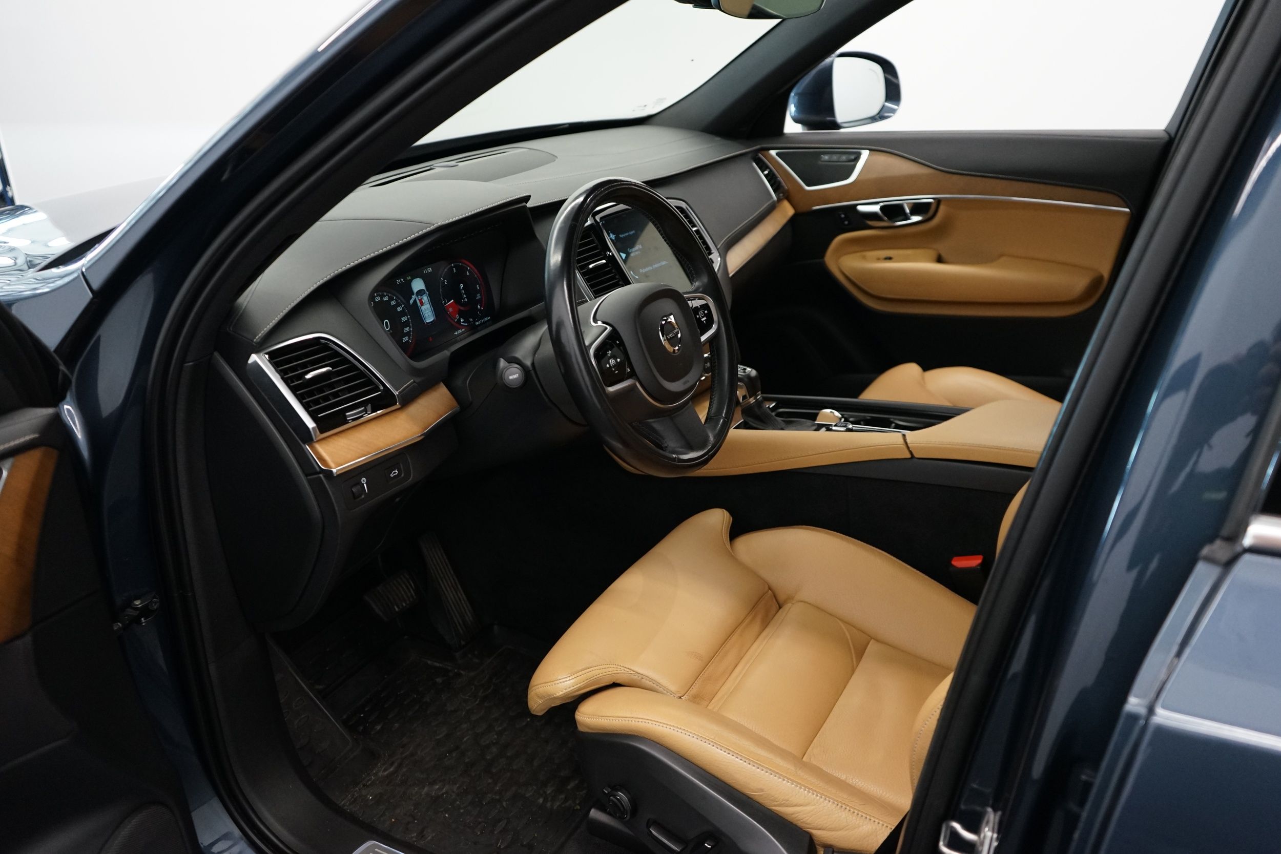 Volvo XC90 D5 AWD Inscription aut 7-ist 2019, bild 5/28