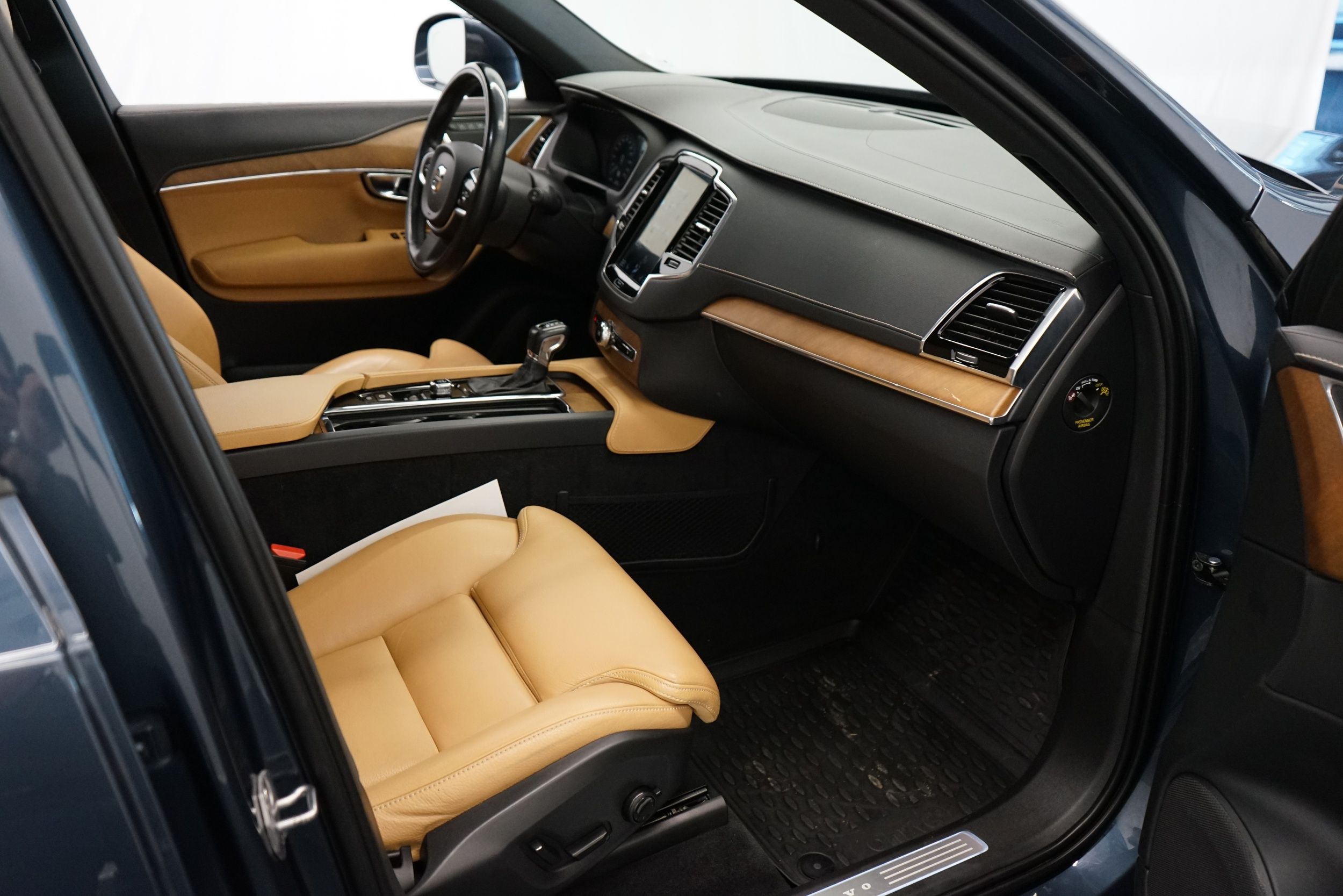 Volvo XC90 D5 AWD Inscription aut 7-ist 2019, bild 7/28