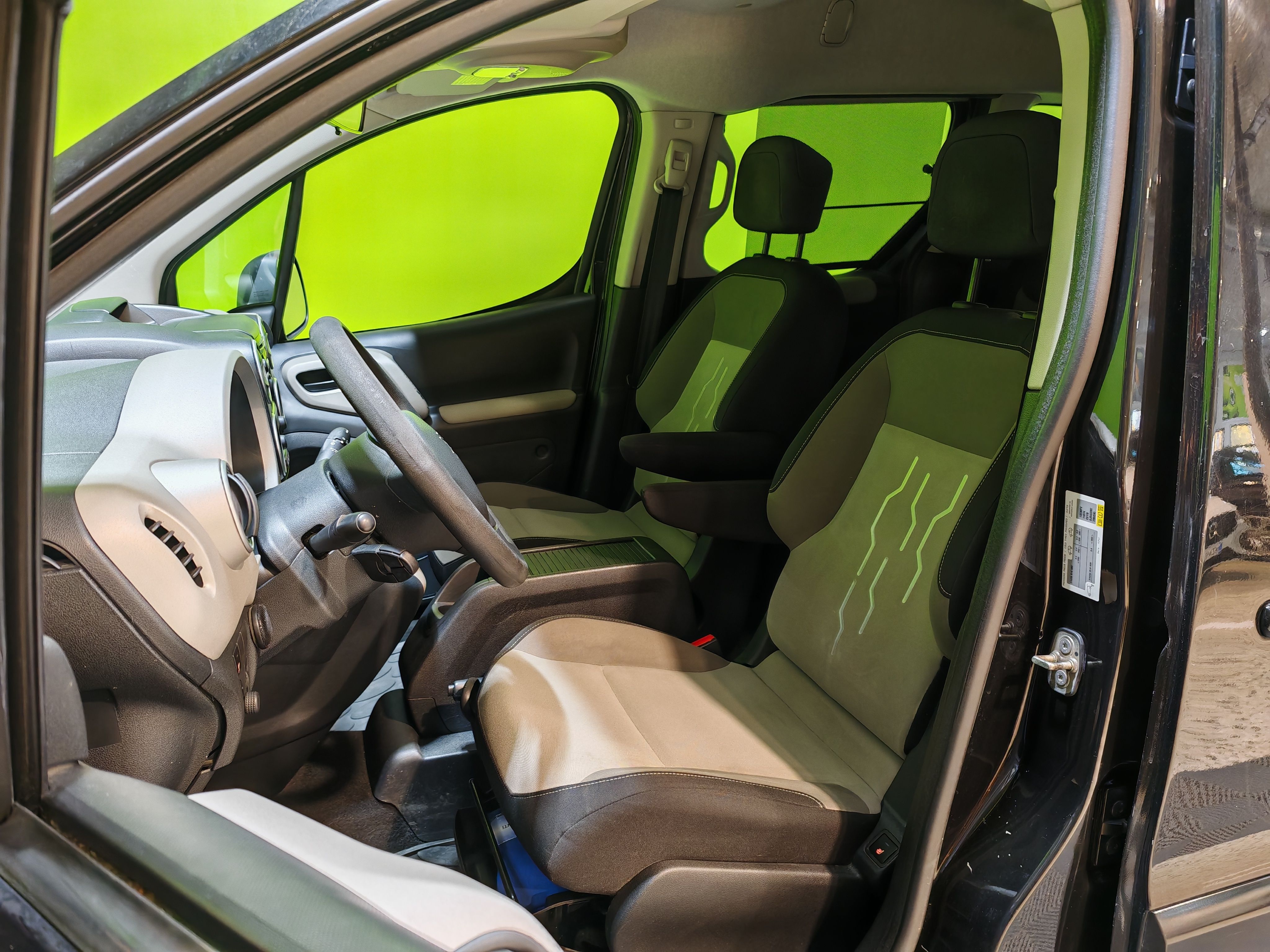 Peugeot Partner 1.6 HDi FAP 115 Active 2013, bild 7/25