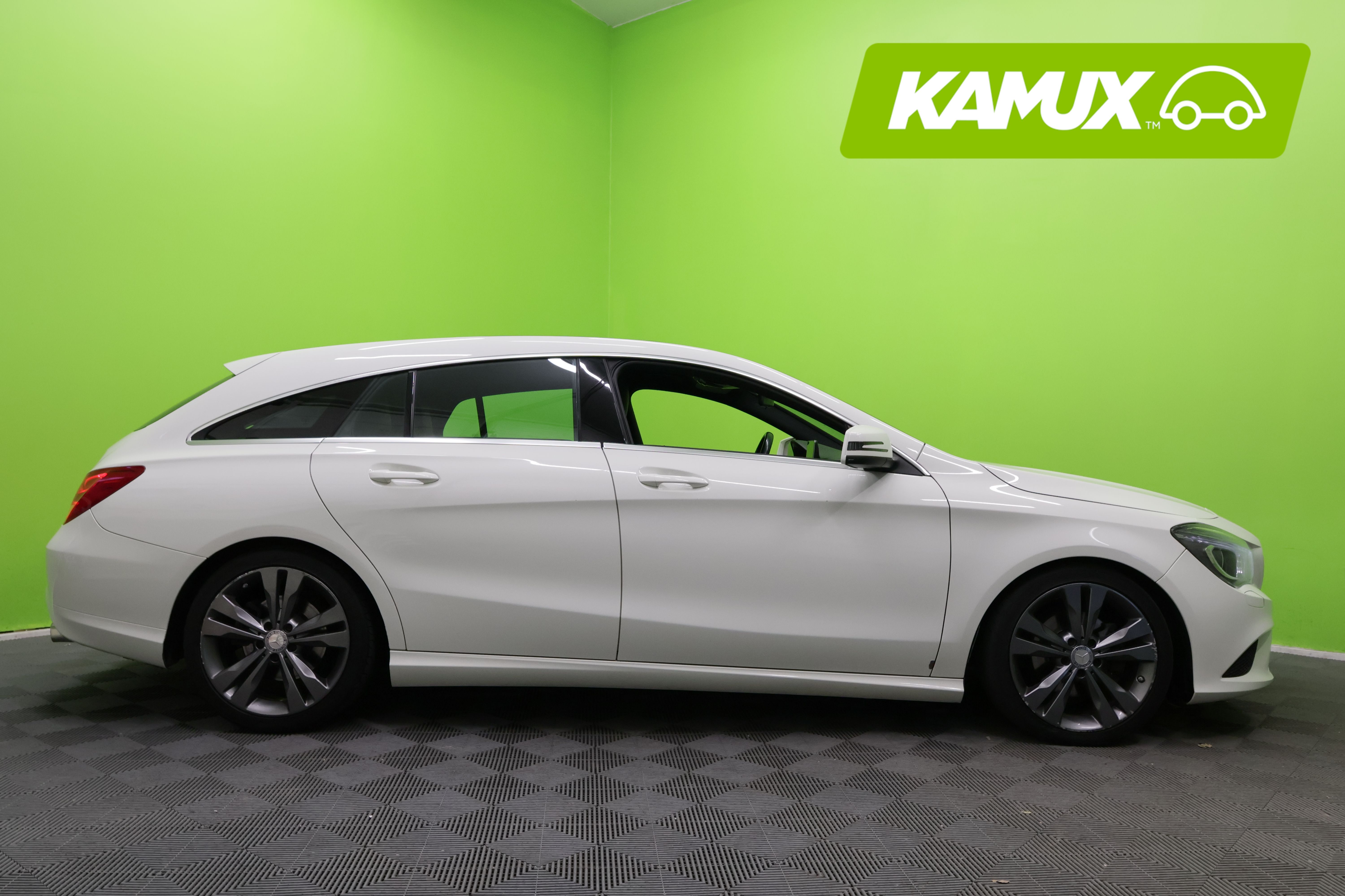 Mercedes-Benz CLA 2015, bild 3/20
