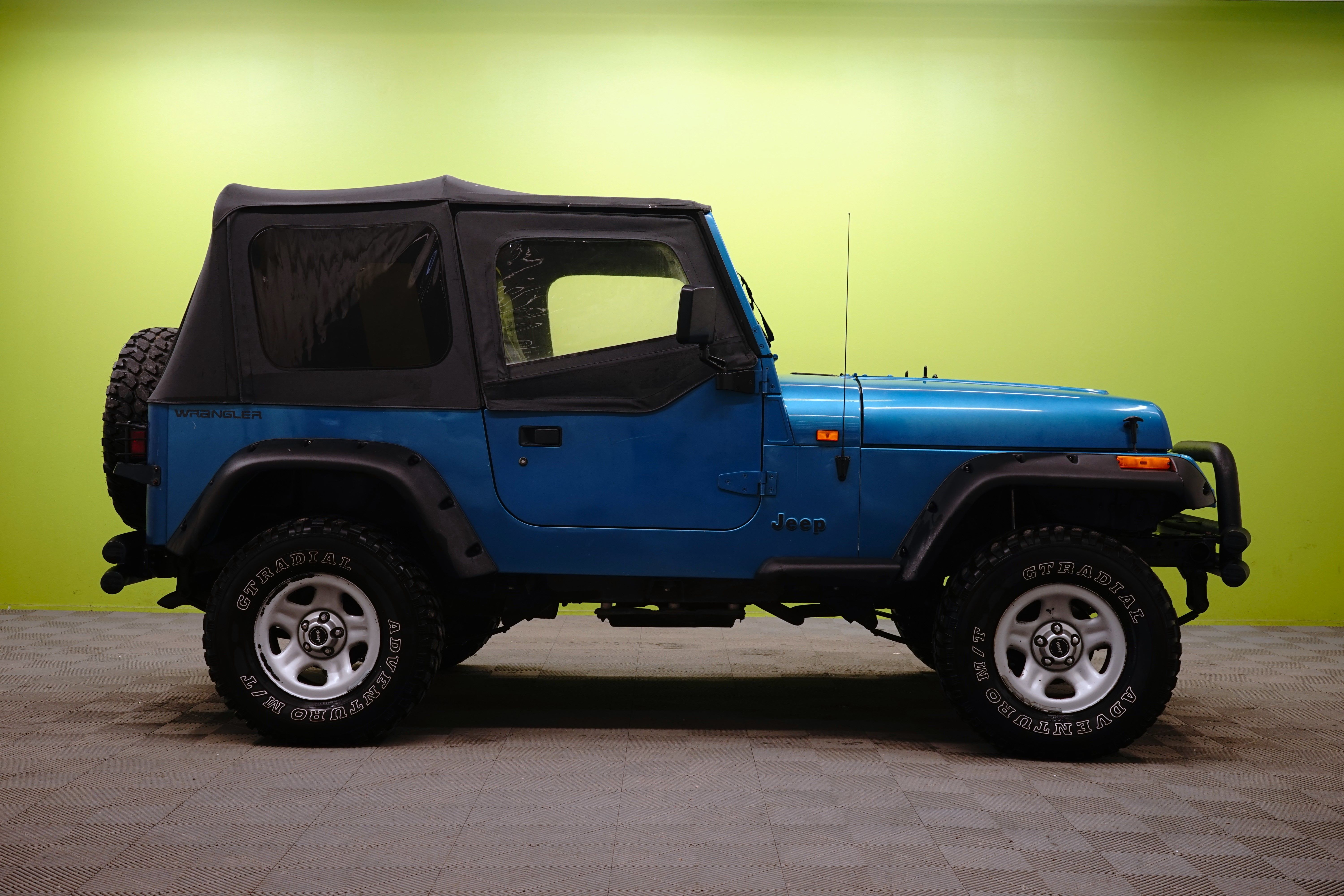 Jeep Wrangler 4,0 Laredo 3d aut. 1993, bild 2/20